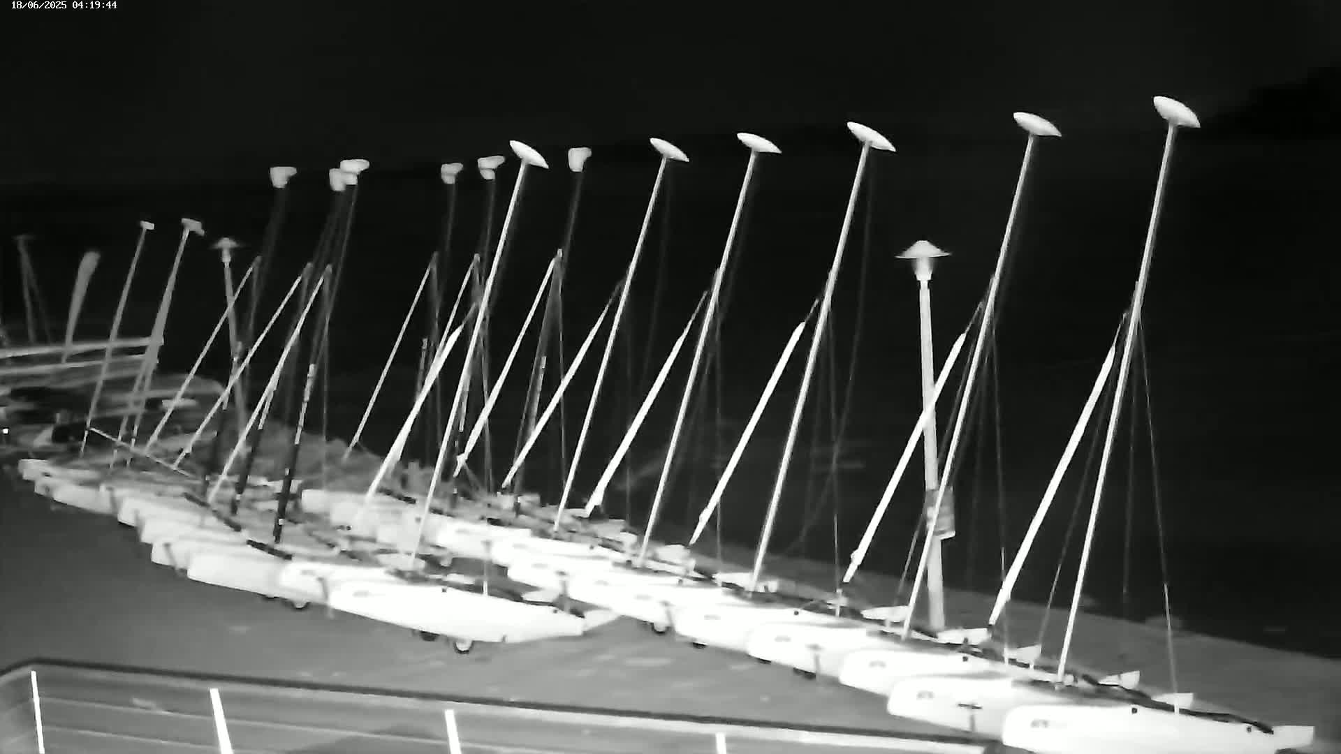 Perros-Guirec Plage de Trestraou Beach Live Cam - Lannion, Cotes-d'Armor, Bretagne, France