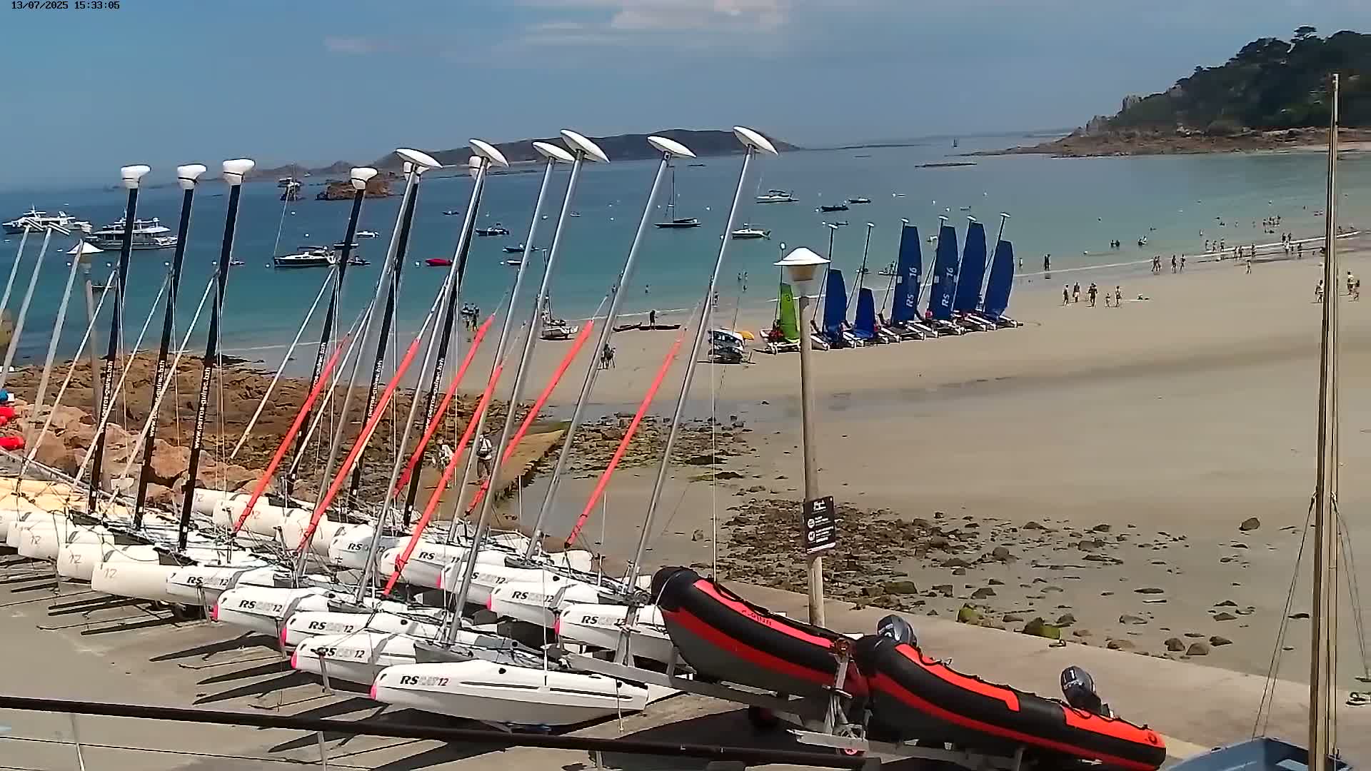 Perros-Guirec Plage de Trestraou Beach Live Cam - Lannion, Cotes-d'Armor, Bretagne, France