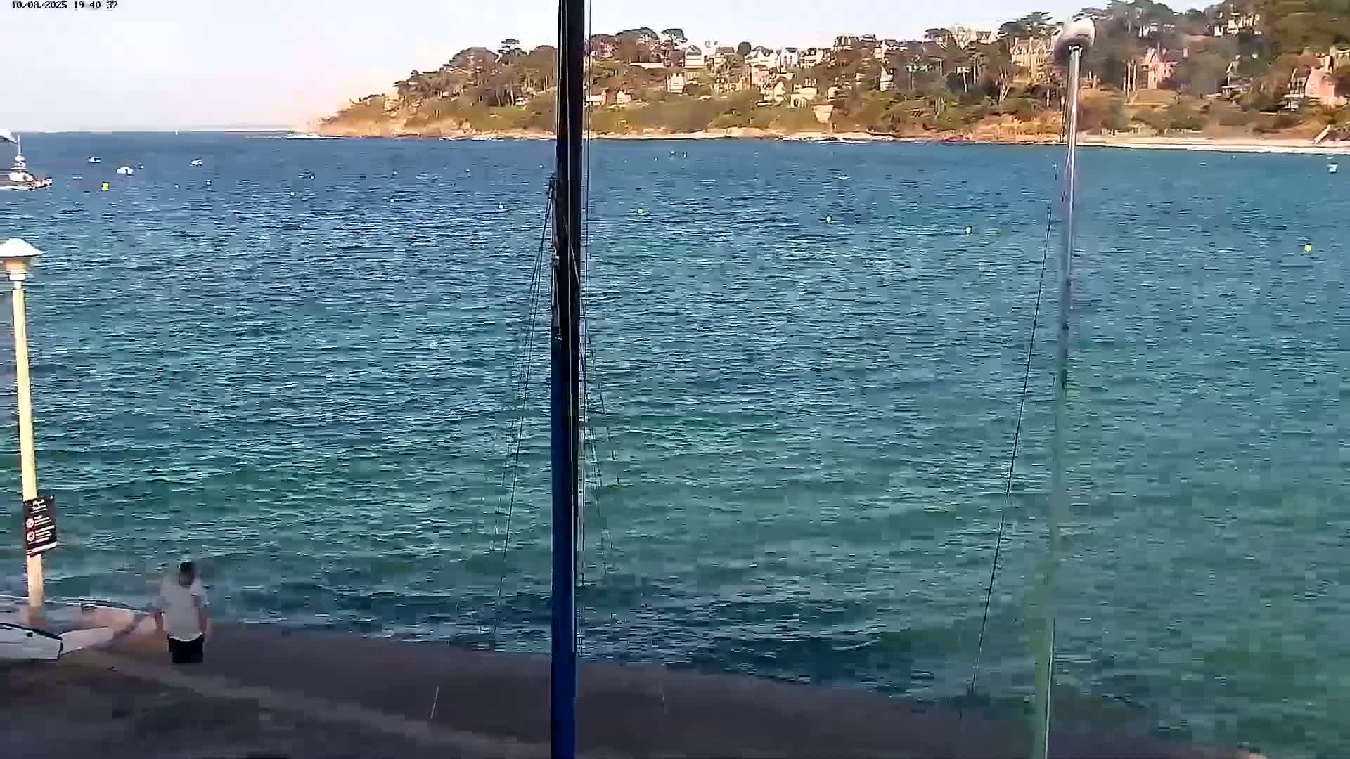 Perros-Guirec Plage de Trestraou Beach Live Cam - Lannion, Cotes-d'Armor, Bretagne, France
