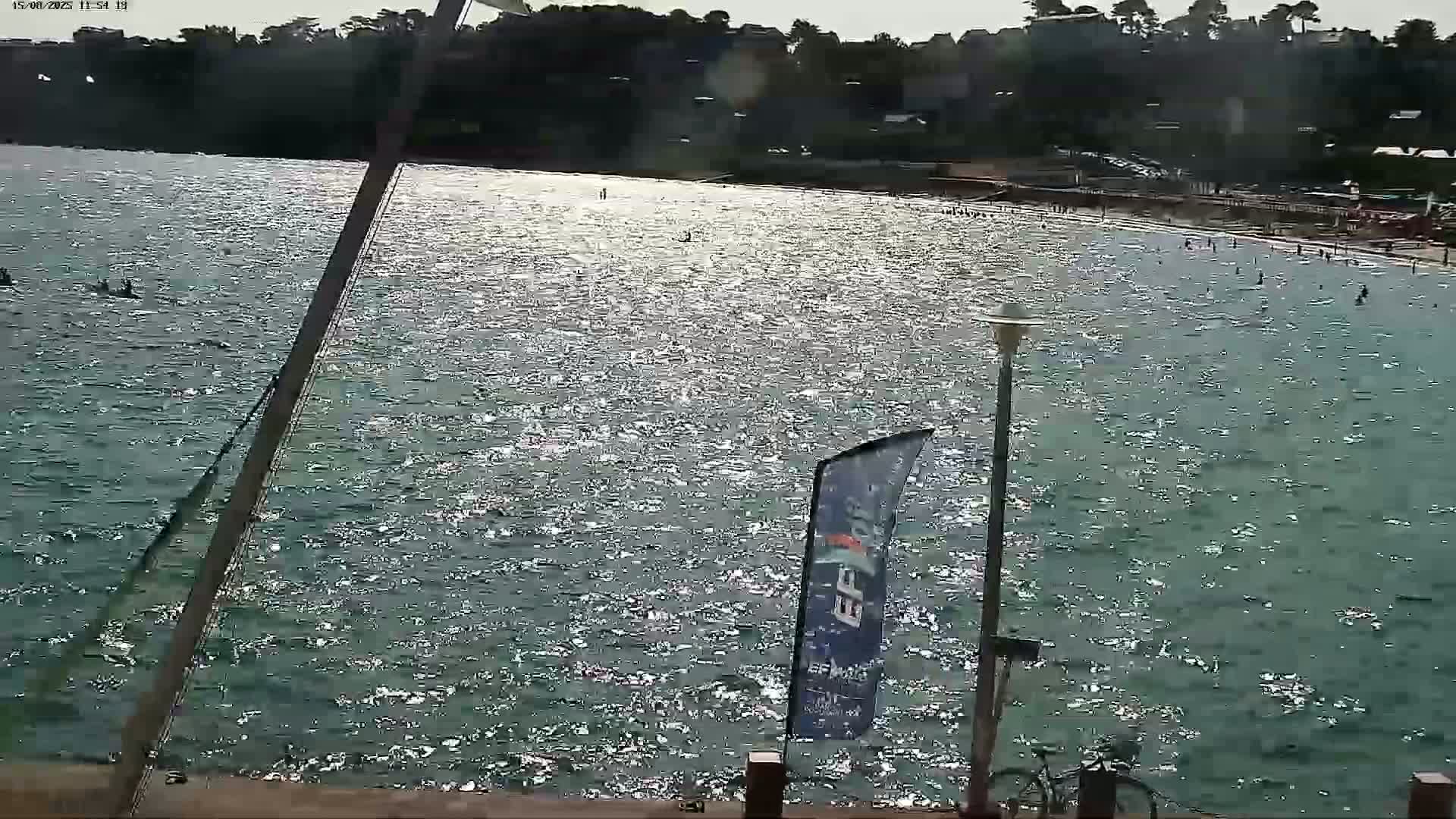 Perros-Guirec Plage de Trestraou Beach Live Cam - Lannion, Cotes-d'Armor, Bretagne, France