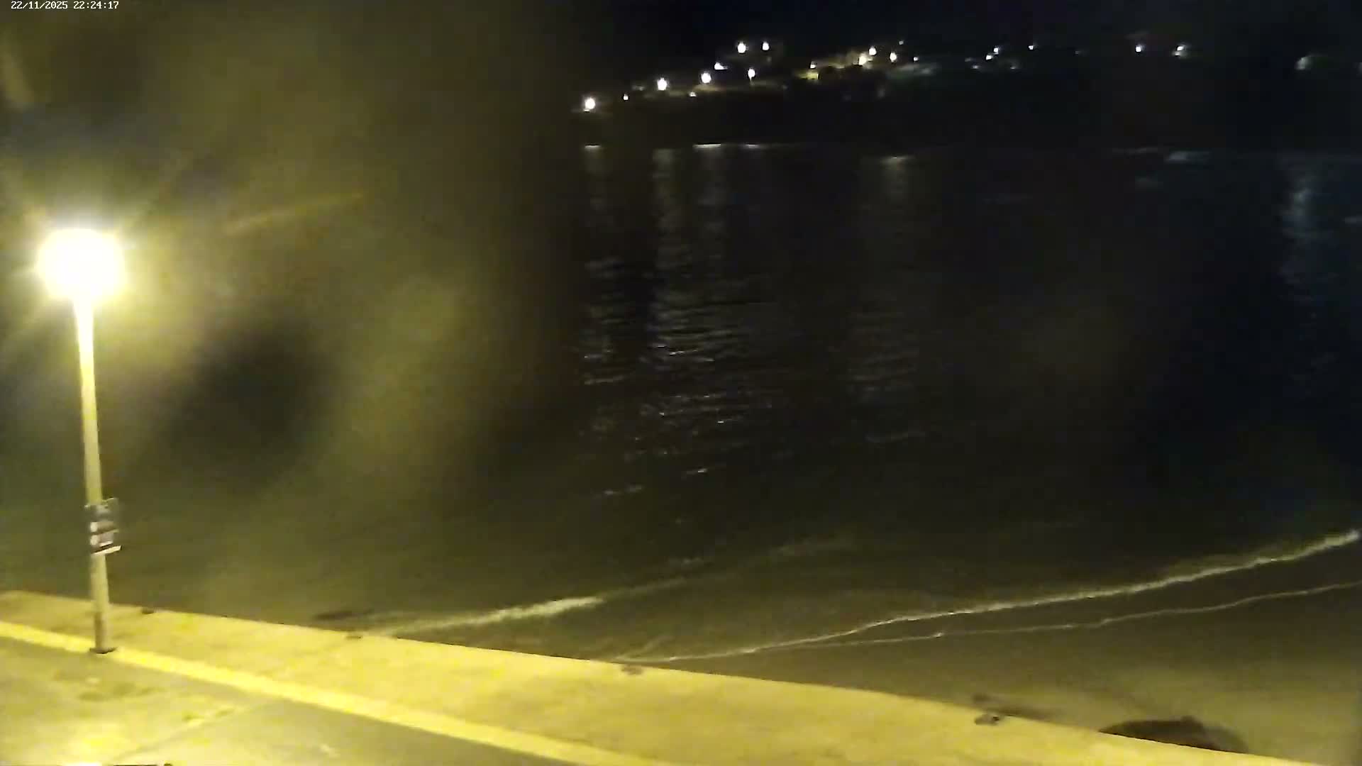 Perros-Guirec Plage de Trestraou Beach Live Cam - Lannion, Cotes-d'Armor, Bretagne, France