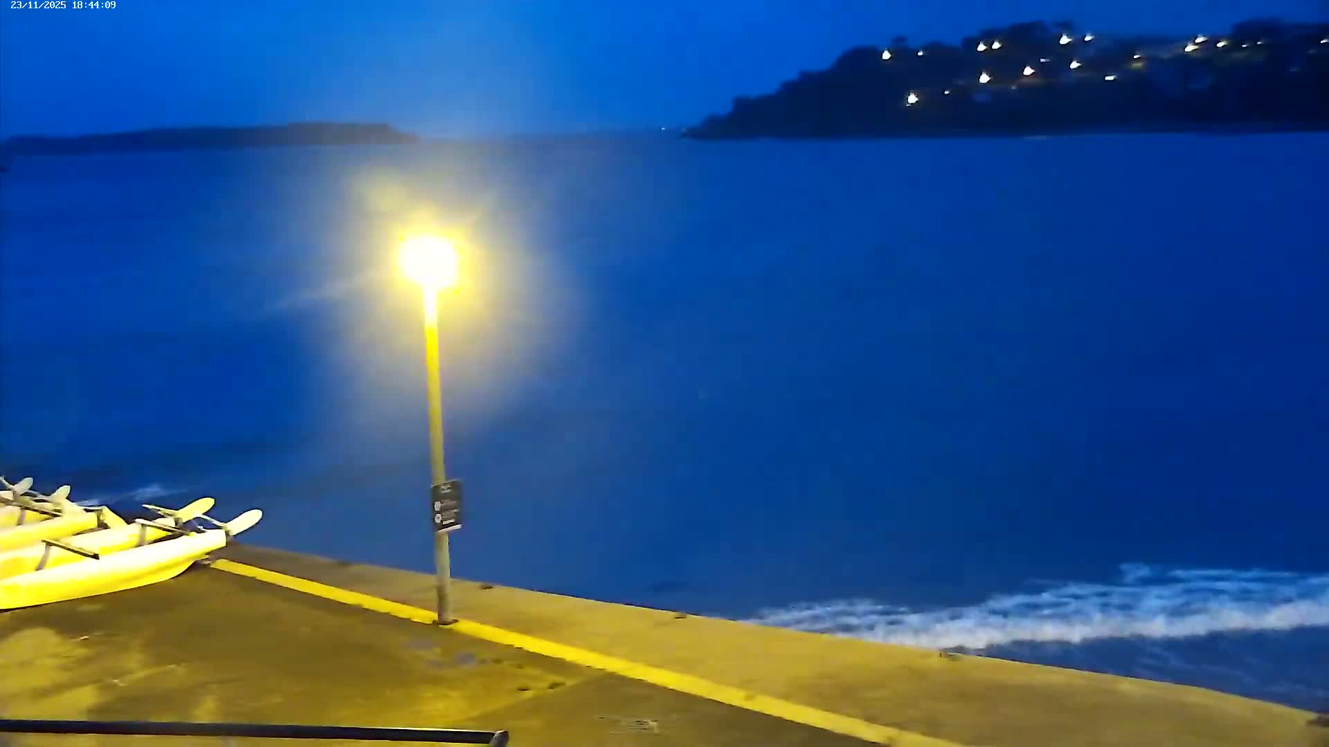 Perros-Guirec Plage de Trestraou Beach Live Cam - Lannion, Cotes-d'Armor, Bretagne, France