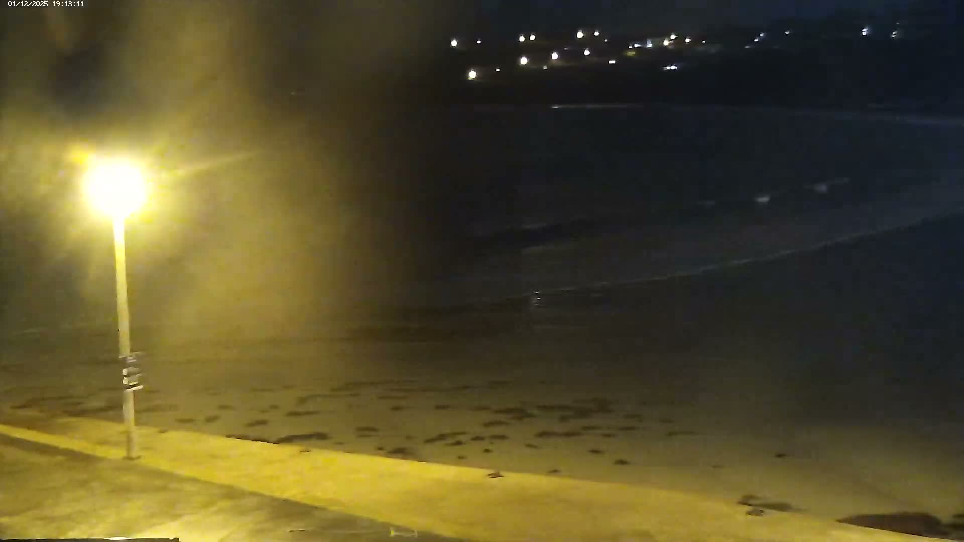 Perros-Guirec Plage de Trestraou Beach Live Cam - Lannion, Cotes-d'Armor, Bretagne, France