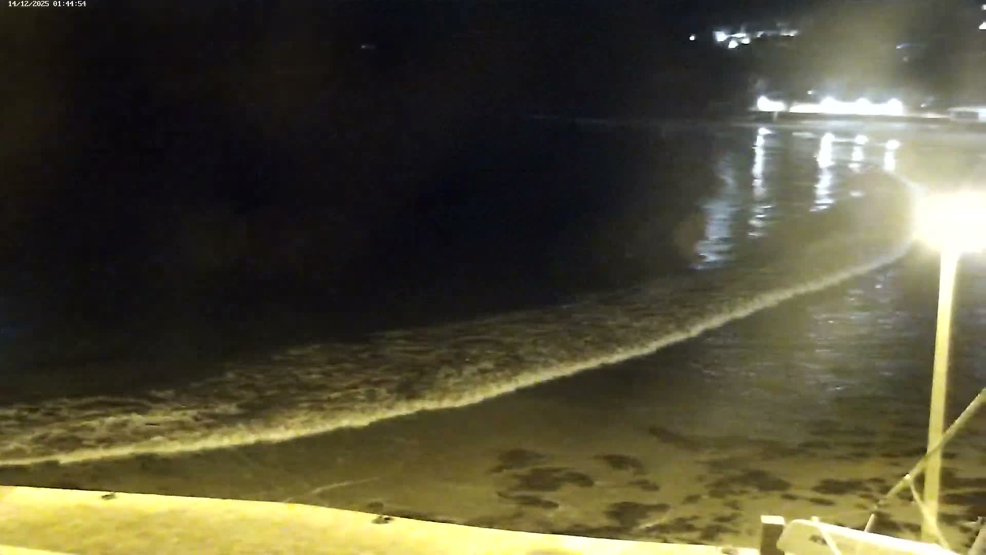 Perros-Guirec Plage de Trestraou Beach Live Cam - Lannion, Cotes-d'Armor, Bretagne, France