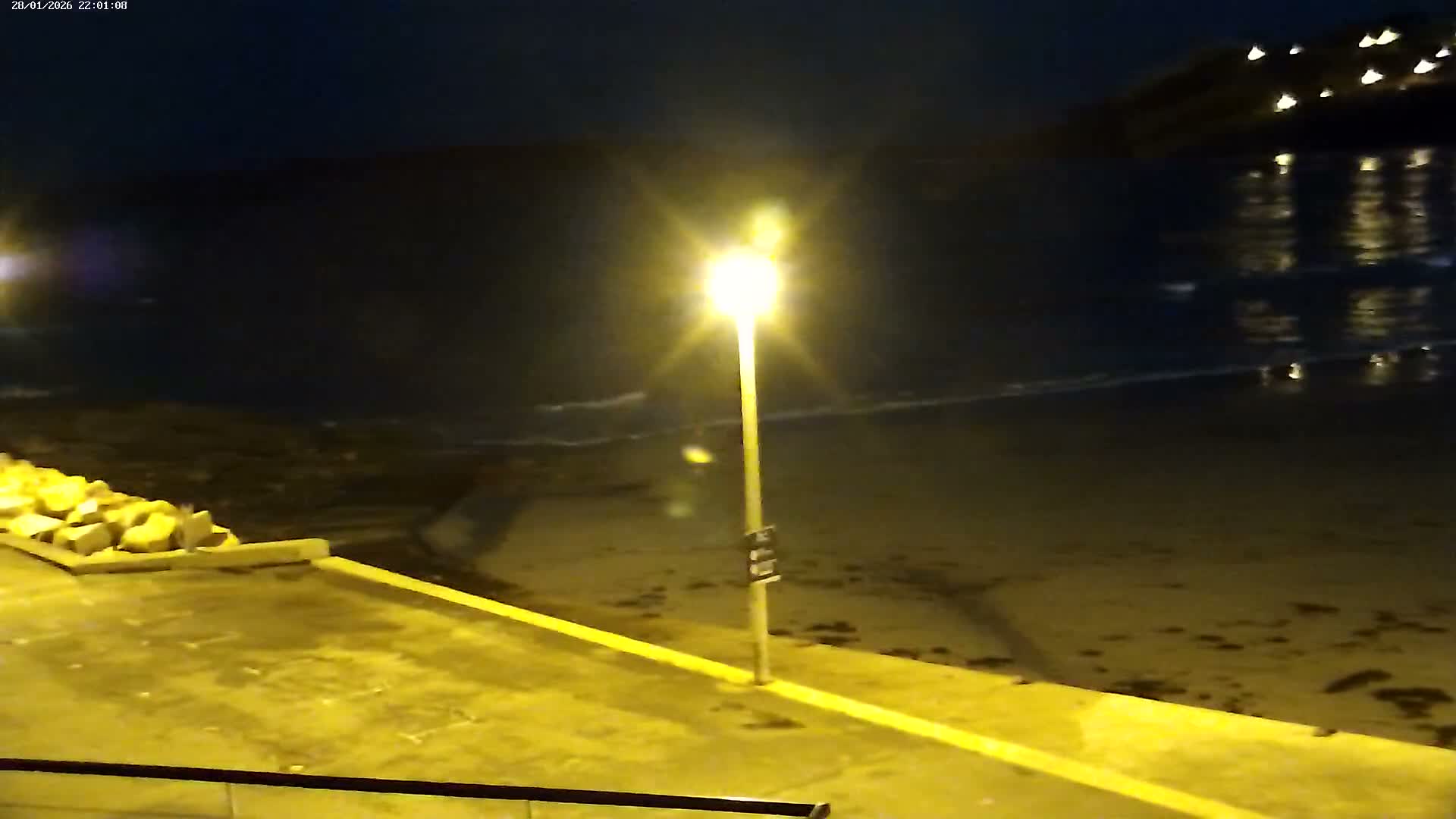 Perros-Guirec Plage de Trestraou Beach Live Cam - Lannion, Cotes-d'Armor, Bretagne, France