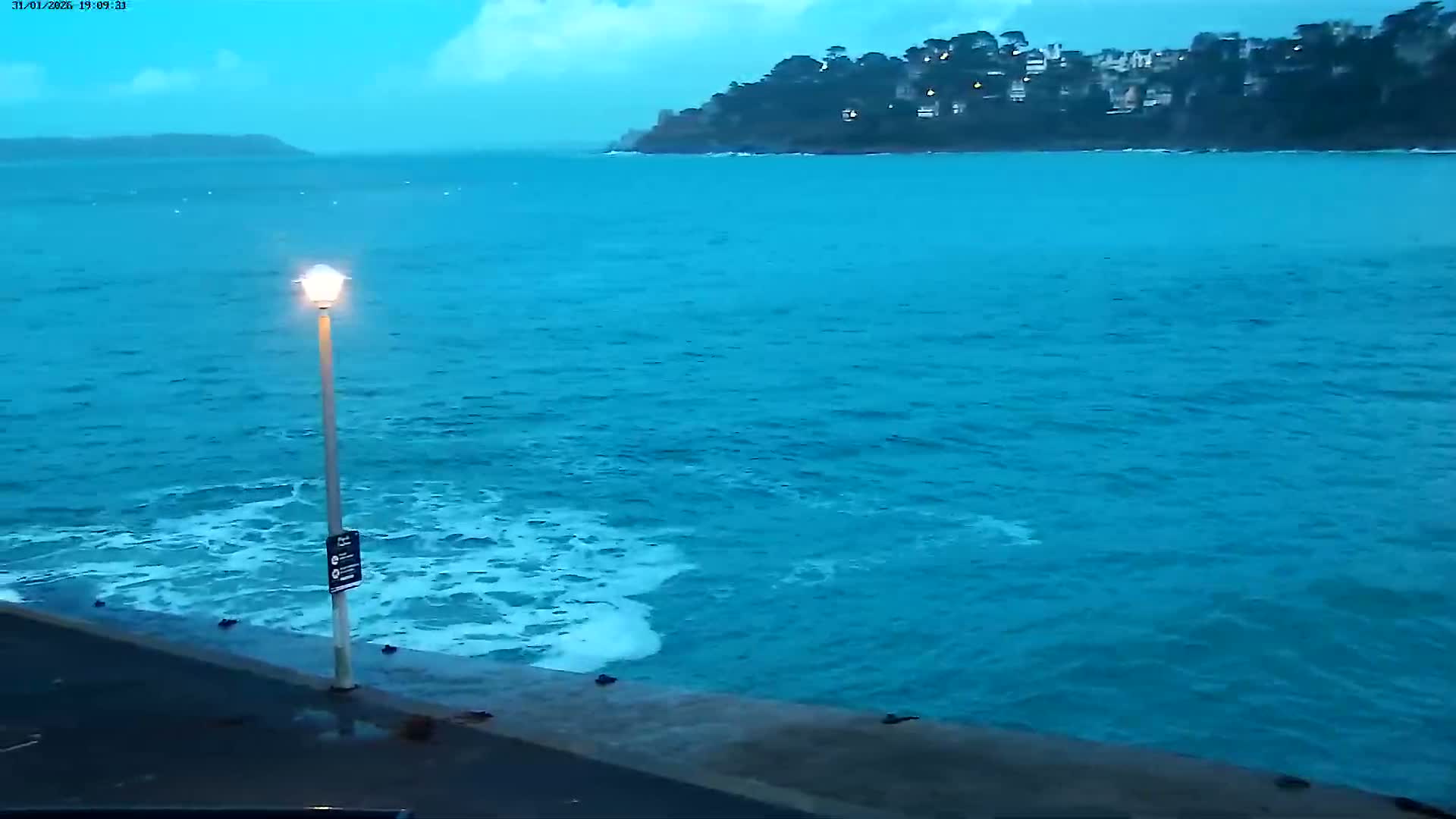 Perros-Guirec Plage de Trestraou Beach Live Cam - Lannion, Cotes-d'Armor, Bretagne, France