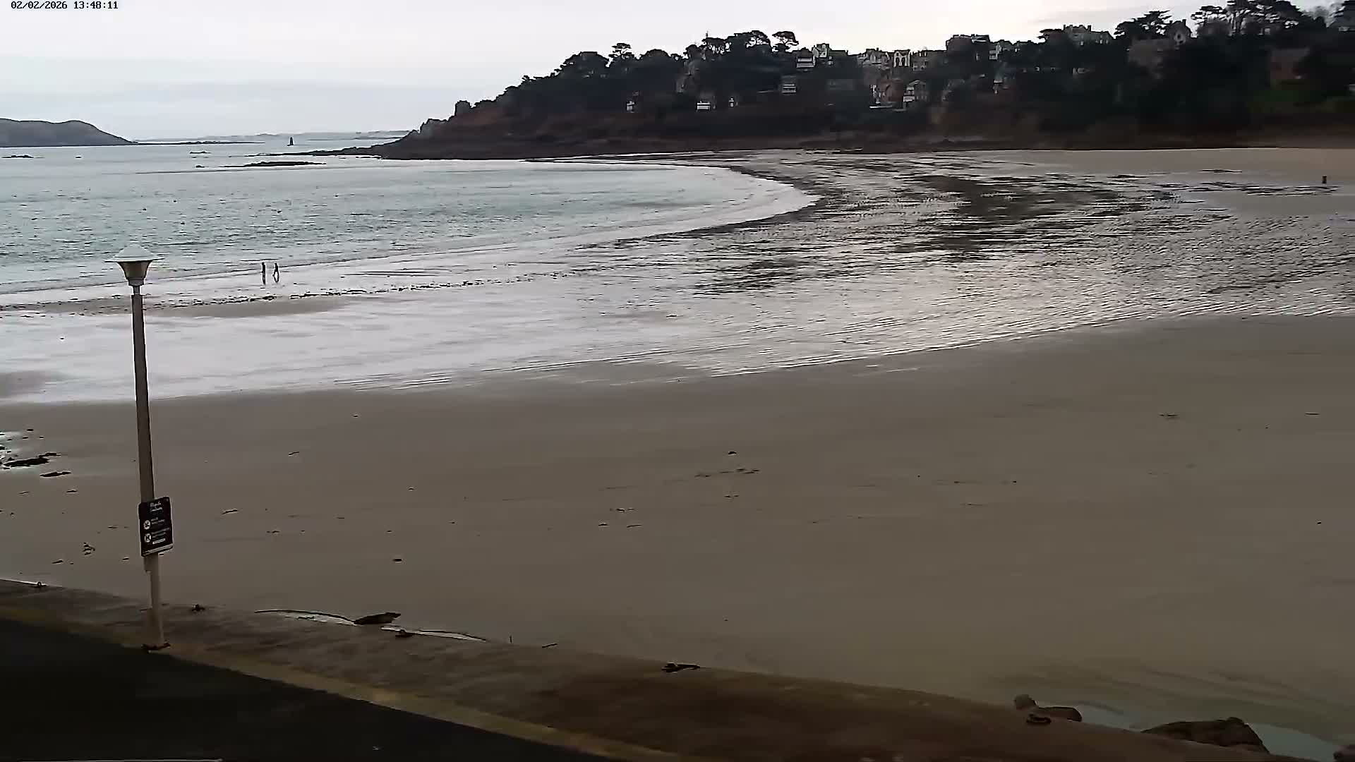 Perros-Guirec Plage de Trestraou Beach Live Cam - Lannion, Cotes-d'Armor, Bretagne, France