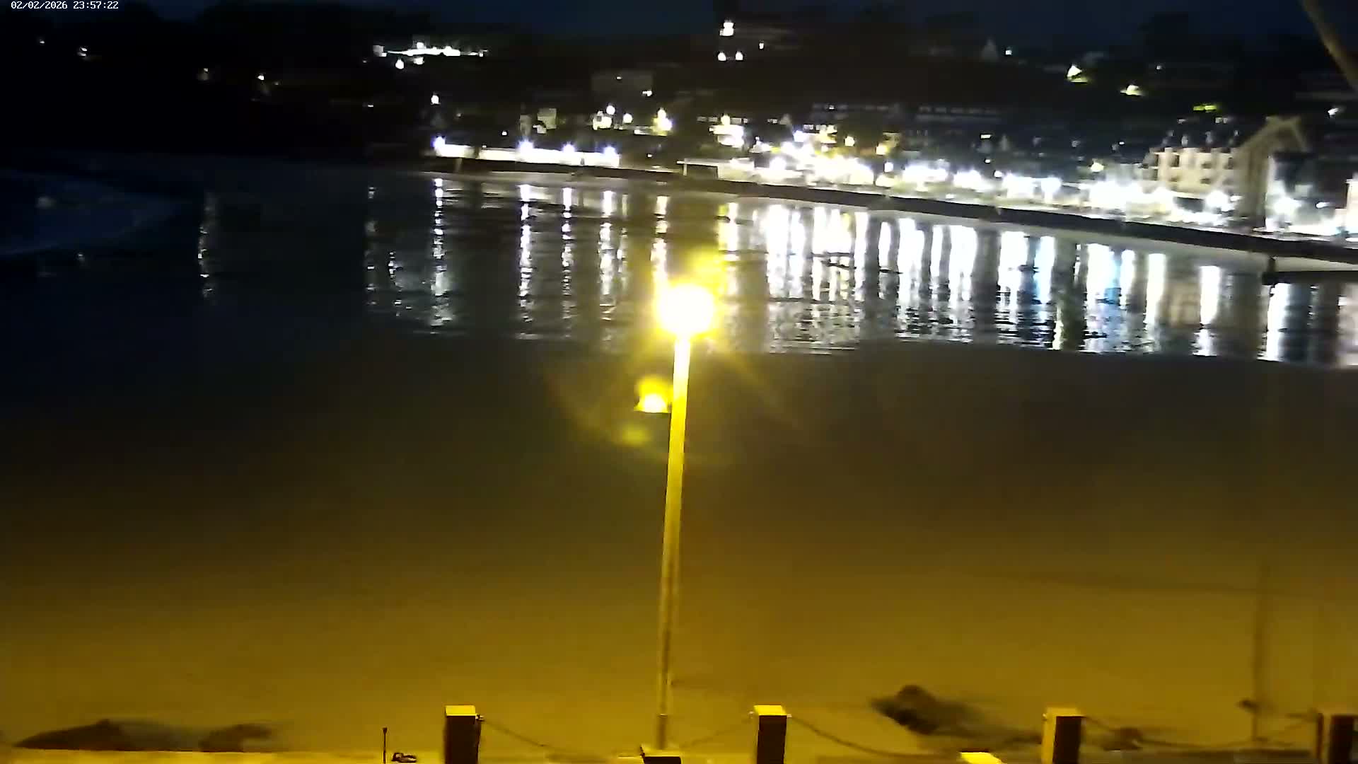 Perros-Guirec Plage de Trestraou Beach Live Cam - Lannion, Cotes-d'Armor, Bretagne, France