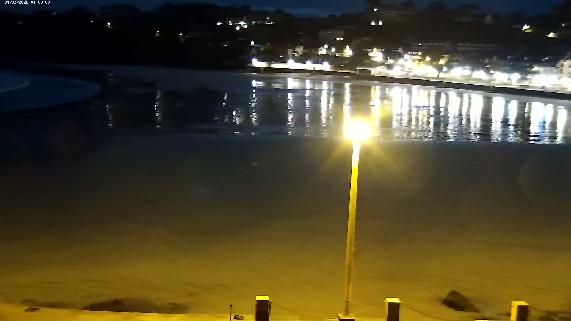 Perros-Guirec Plage de Trestraou Beach Live Cam - Lannion, Cotes-d'Armor, Bretagne, France