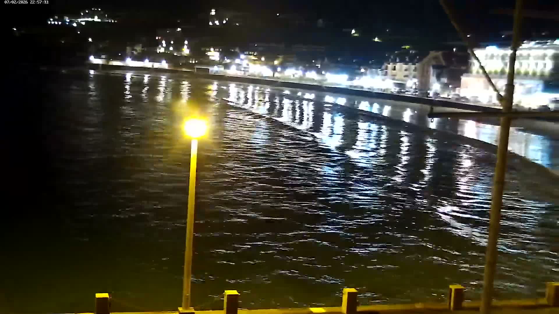 Perros-Guirec Plage de Trestraou Beach Live Cam - Lannion, Cotes-d'Armor, Bretagne, France