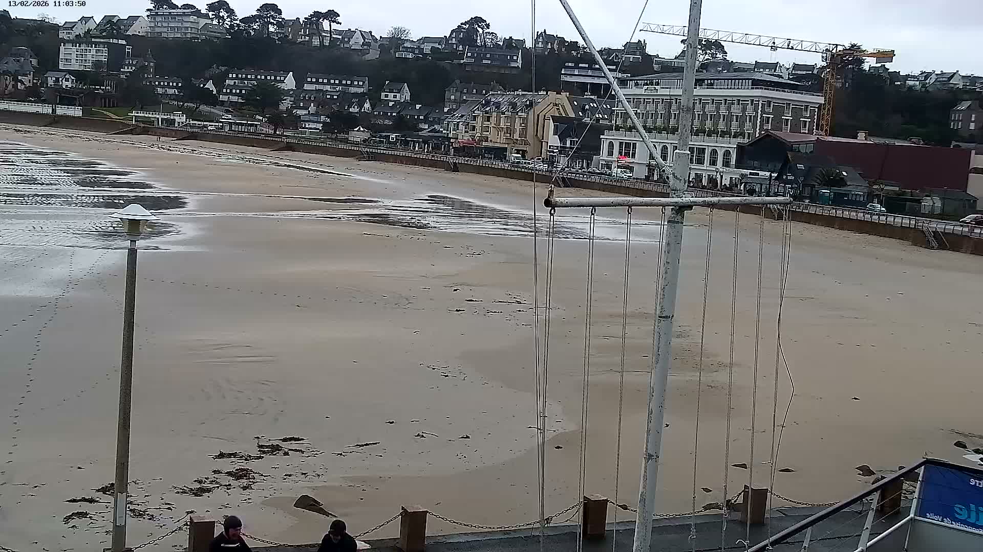 Perros-Guirec Plage de Trestraou Beach Live Cam - Lannion, Cotes-d'Armor, Bretagne, France