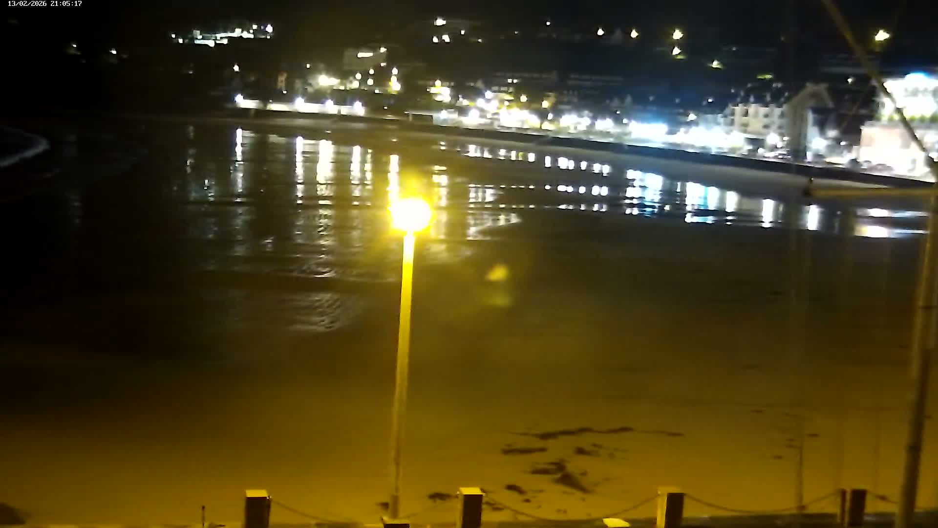 Perros-Guirec Plage de Trestraou Beach Live Cam - Lannion, Cotes-d'Armor, Bretagne, France