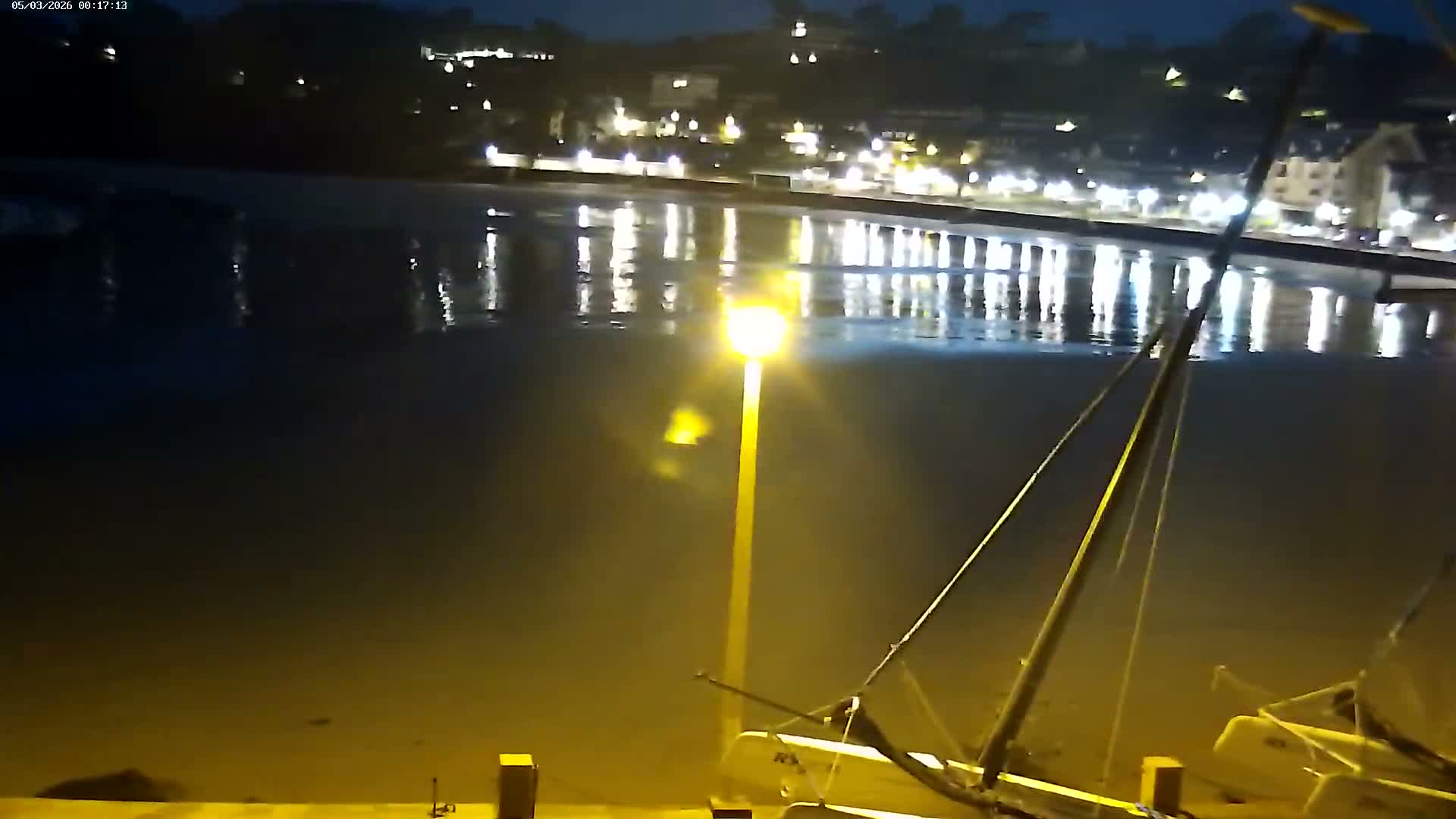 Perros-Guirec Plage de Trestraou Beach Live Cam - Lannion, Cotes-d'Armor, Bretagne, France