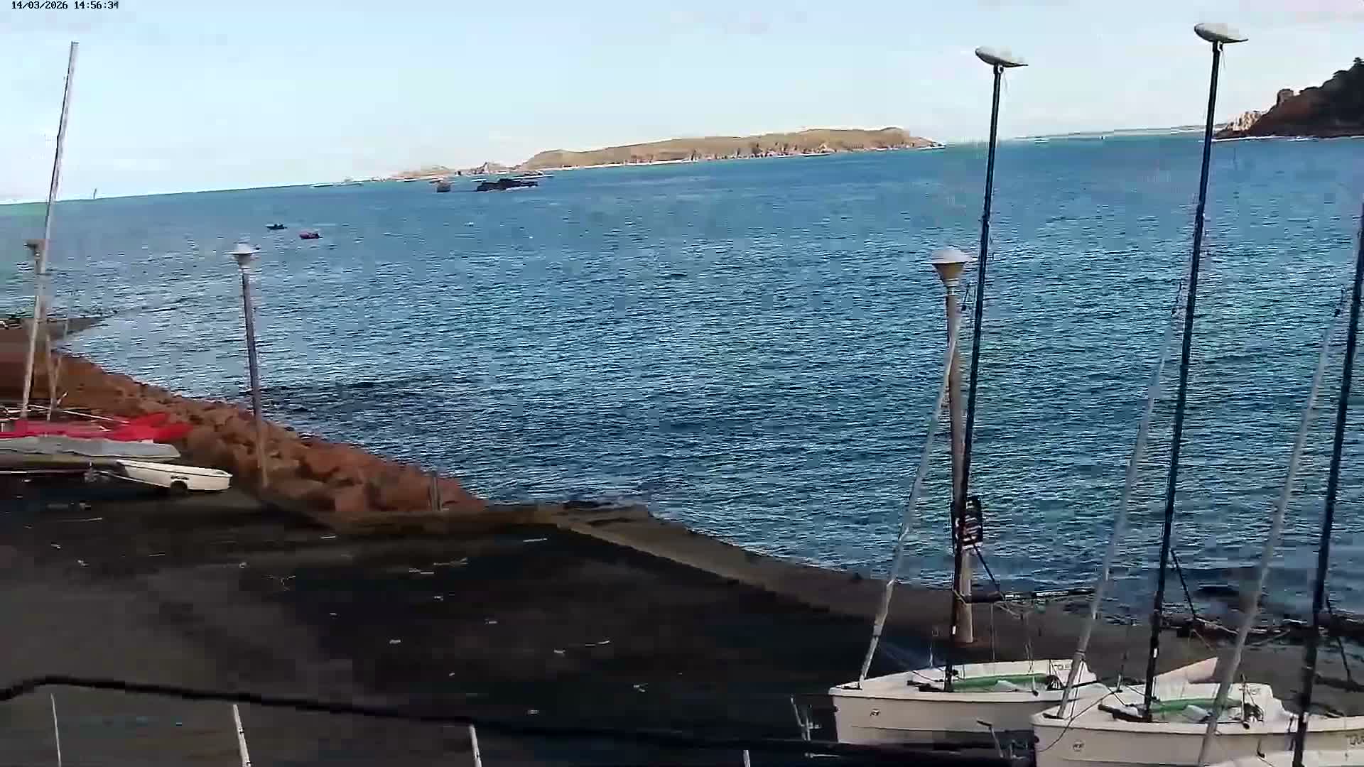 Perros-Guirec Plage de Trestraou Beach Live Cam - Lannion, Cotes-d'Armor, Bretagne, France