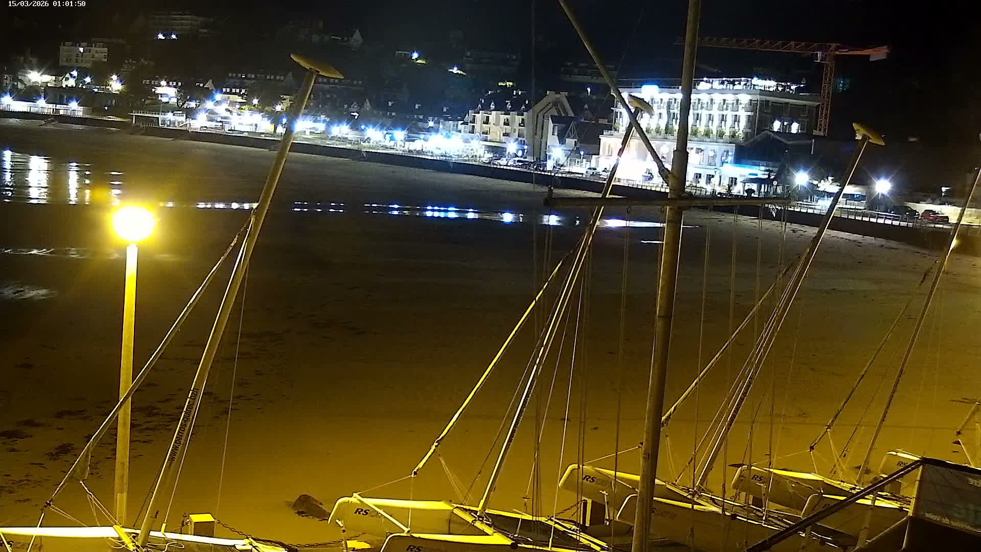 Perros-Guirec Plage de Trestraou Beach Live Cam - Lannion, Cotes-d'Armor, Bretagne, France