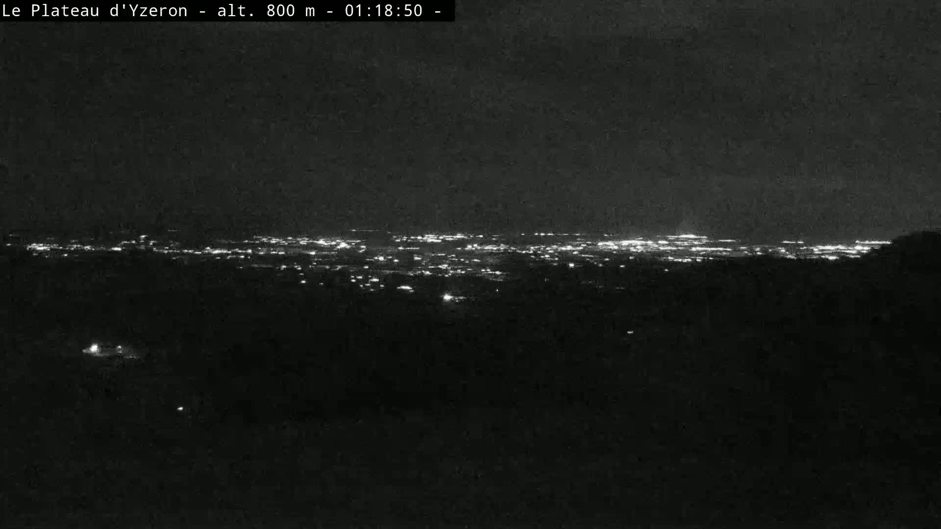 Yzeron Adventure,  Plateau d'Yzeron Live Cam - Lyon, Rhone, Auvergne-Rhone-Alpes, france