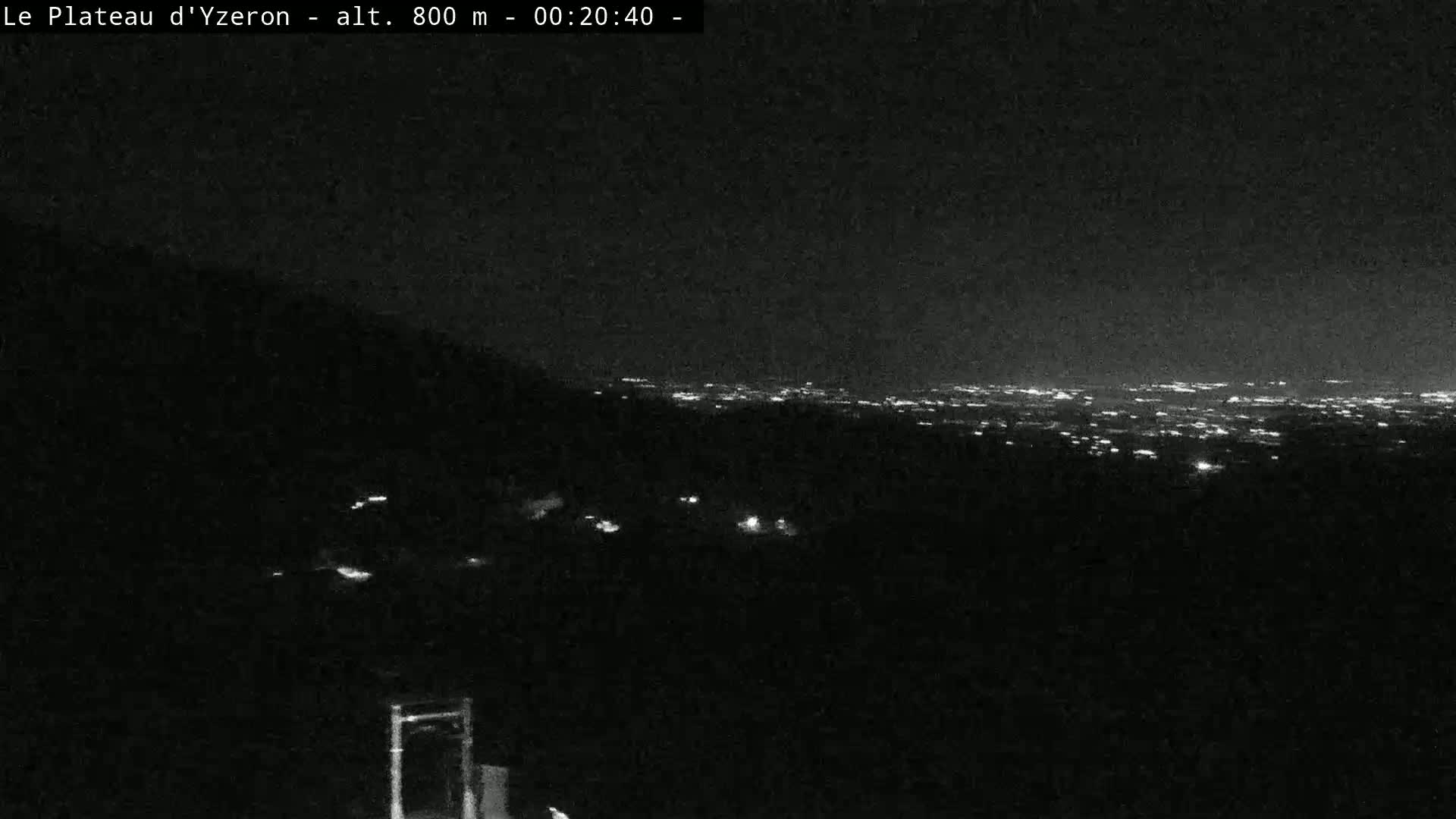 Yzeron Adventure,  Plateau d'Yzeron Live Cam - Lyon, Rhone, Auvergne-Rhone-Alpes, france