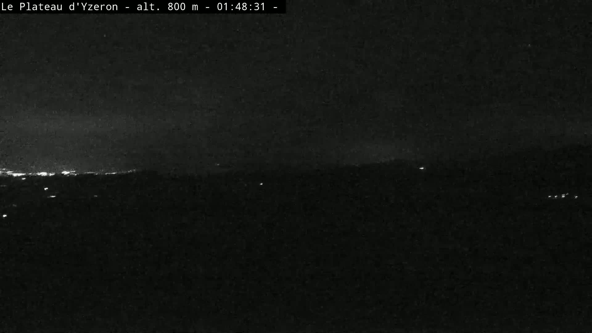 Yzeron Adventure,  Plateau d'Yzeron Live Cam - Lyon, Rhone, Auvergne-Rhone-Alpes, france