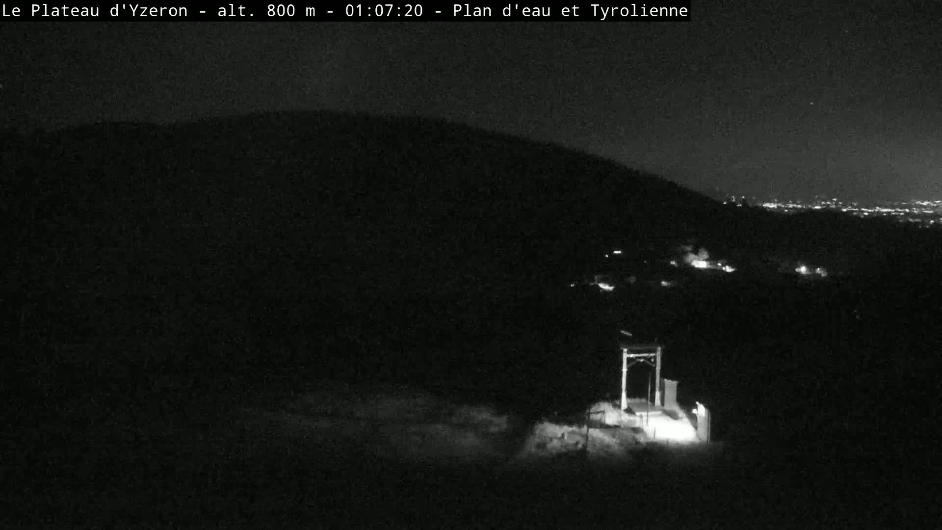 Yzeron Adventure,  Plateau d'Yzeron Live Cam - Lyon, Rhone, Auvergne-Rhone-Alpes, france
