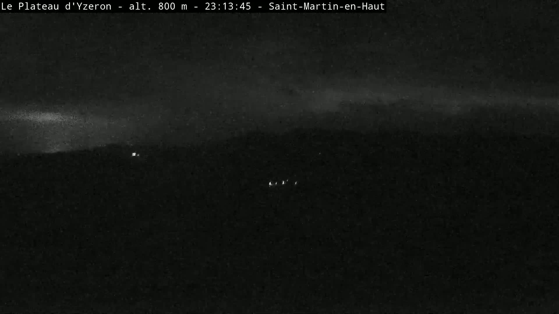 Yzeron Adventure,  Plateau d'Yzeron Live Cam - Lyon, Rhone, Auvergne-Rhone-Alpes, france