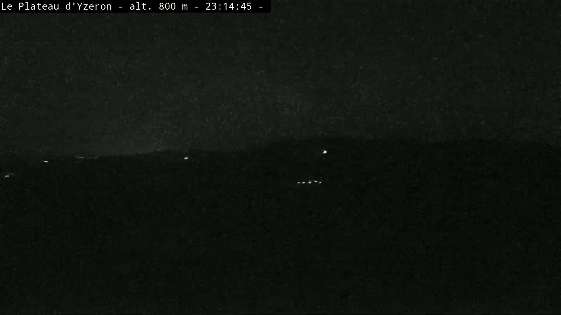 Yzeron Adventure,  Plateau d'Yzeron Live Cam - Lyon, Rhone, Auvergne-Rhone-Alpes, france