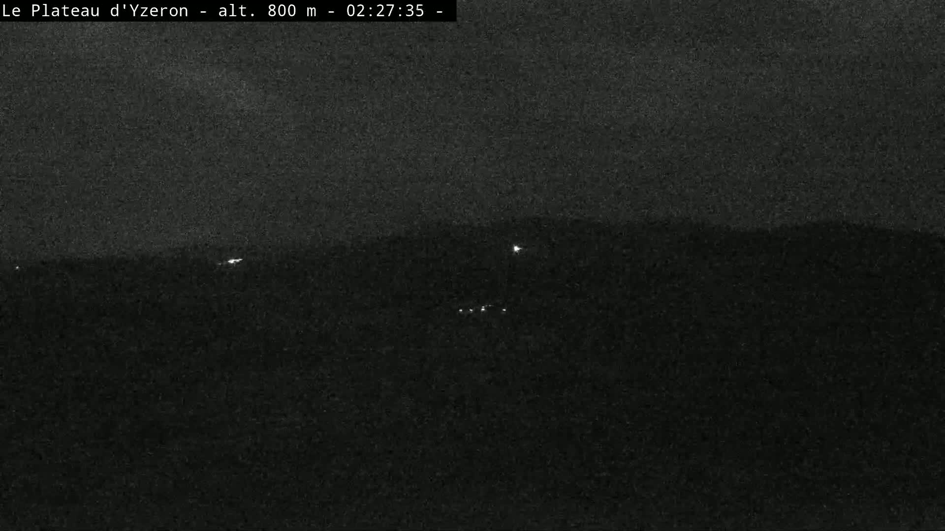 Yzeron Adventure,  Plateau d'Yzeron Live Cam - Lyon, Rhone, Auvergne-Rhone-Alpes, france