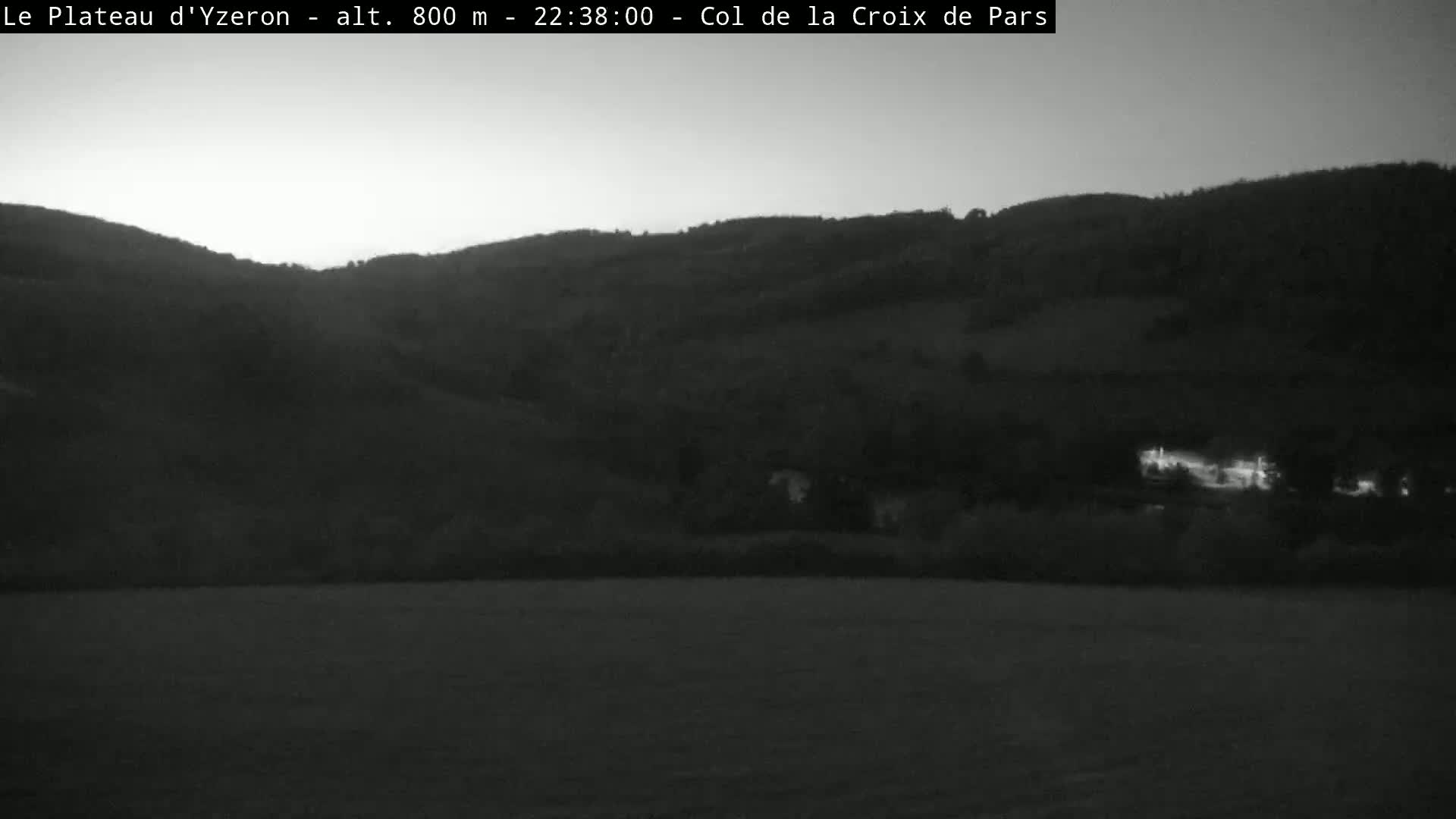 Yzeron Adventure,  Plateau d'Yzeron Live Cam - Lyon, Rhone, Auvergne-Rhone-Alpes, france