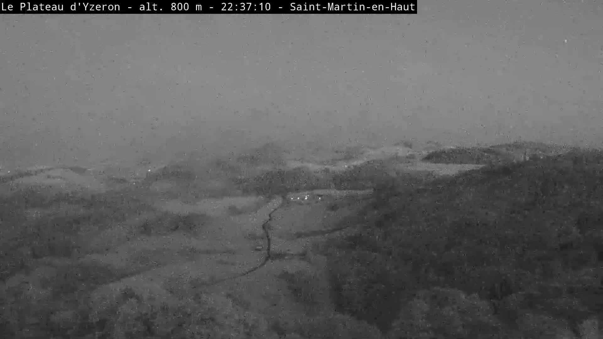 Yzeron Adventure,  Plateau d'Yzeron Live Cam - Lyon, Rhone, Auvergne-Rhone-Alpes, france