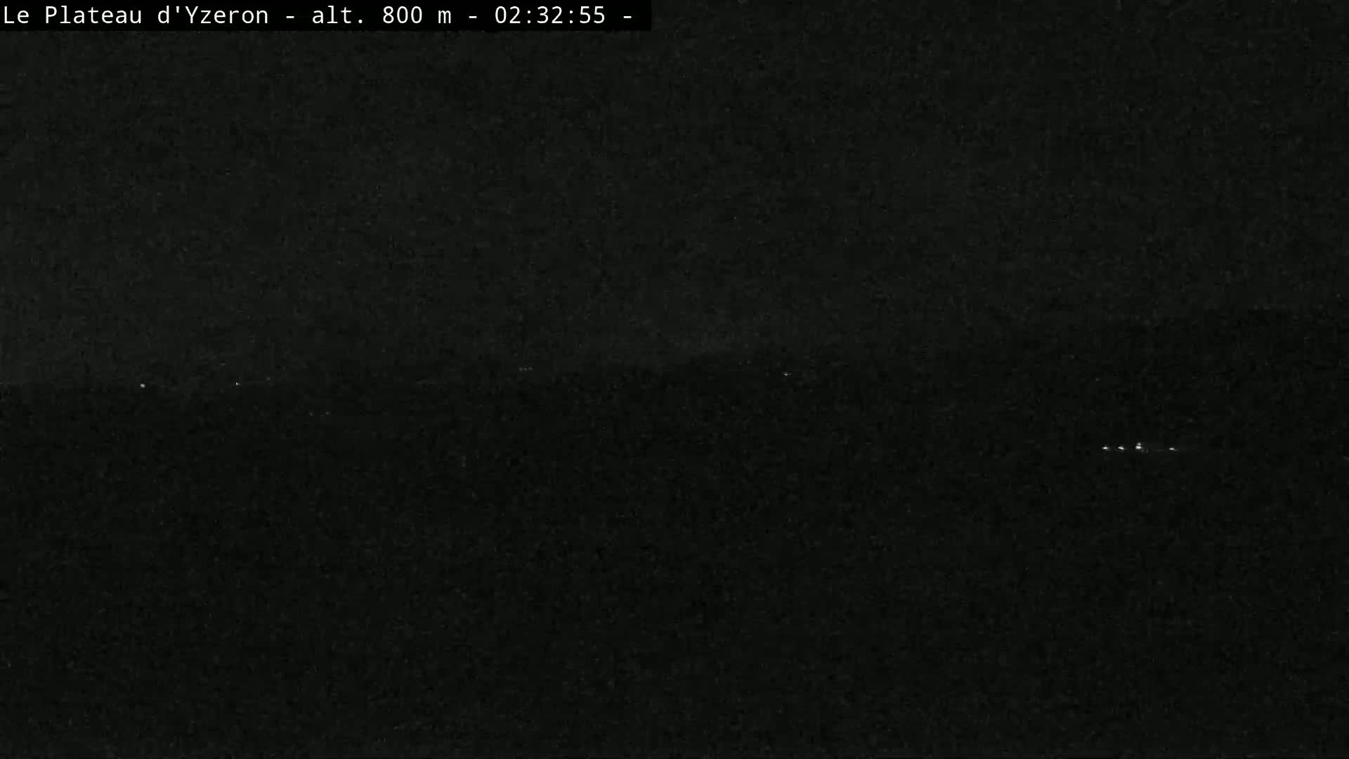 Yzeron Adventure,  Plateau d'Yzeron Live Cam - Lyon, Rhone, Auvergne-Rhone-Alpes, france