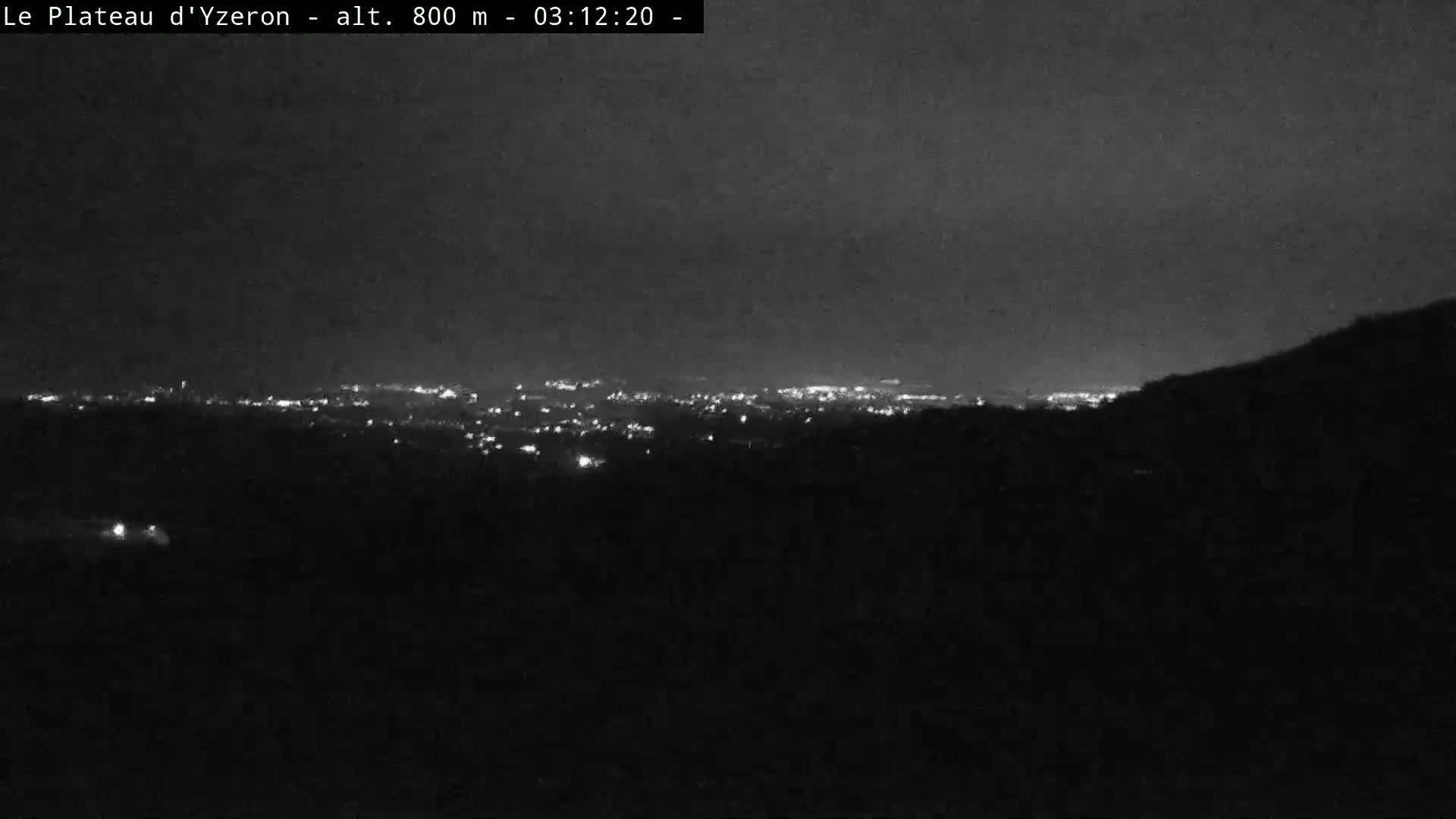 Yzeron Adventure,  Plateau d'Yzeron Live Cam - Lyon, Rhone, Auvergne-Rhone-Alpes, france