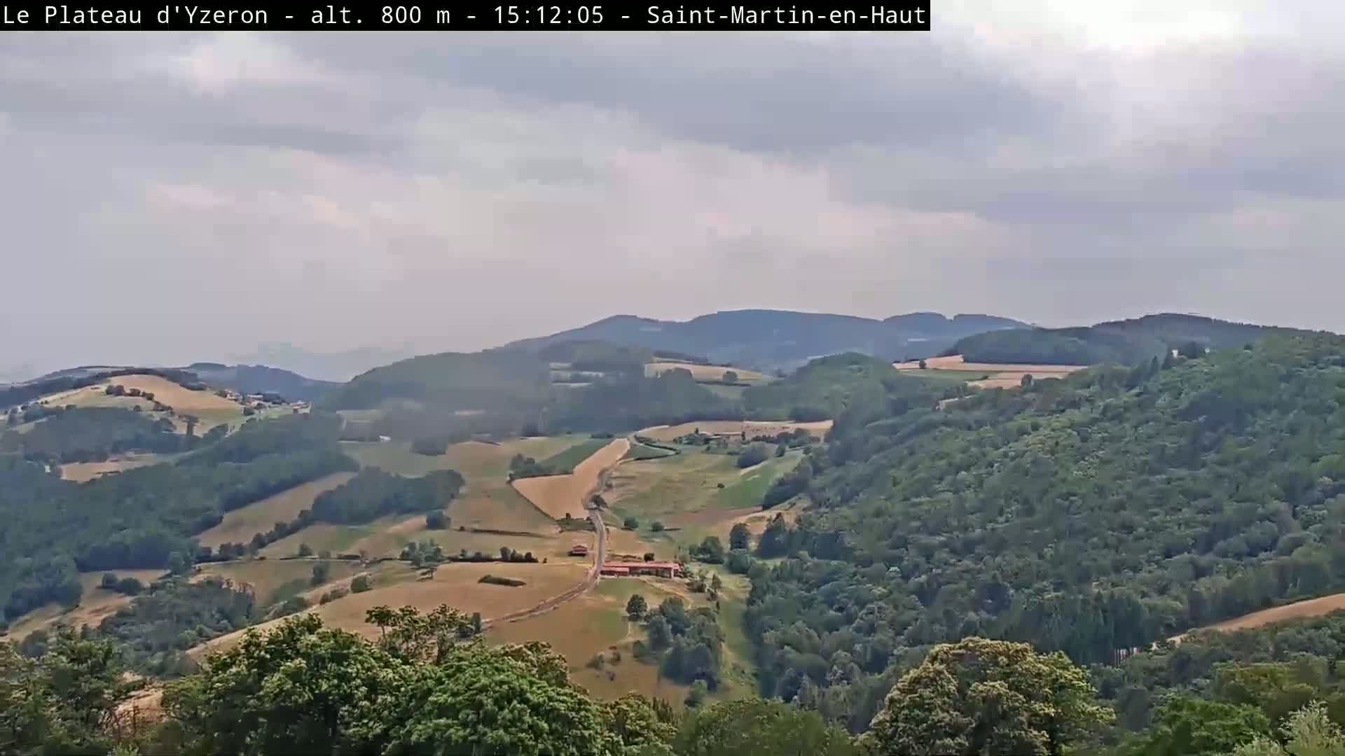 Yzeron Adventure,  Plateau d'Yzeron Live Cam - Lyon, Rhone, Auvergne-Rhone-Alpes, france