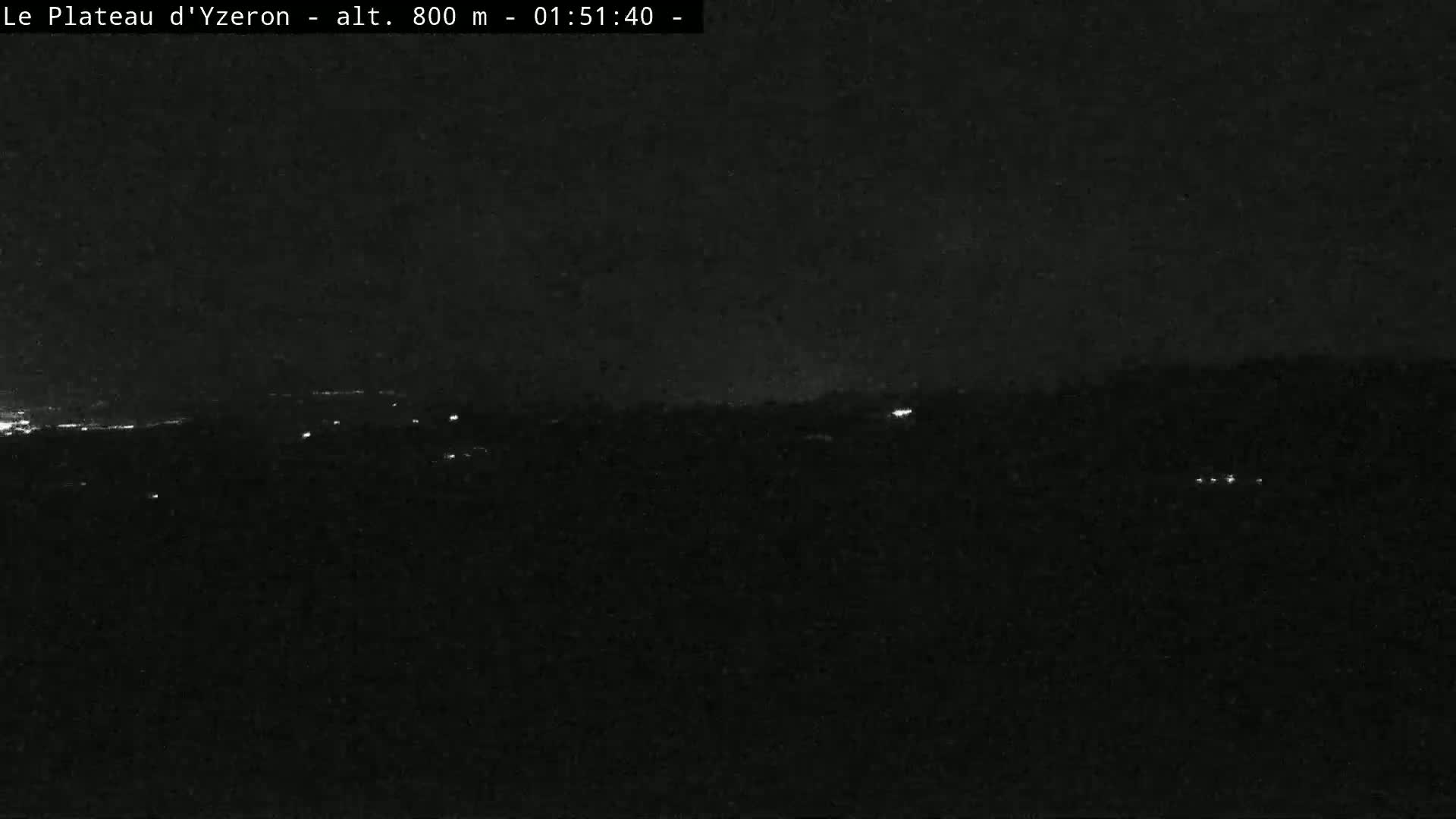 Yzeron Adventure,  Plateau d'Yzeron Live Cam - Lyon, Rhone, Auvergne-Rhone-Alpes, france
