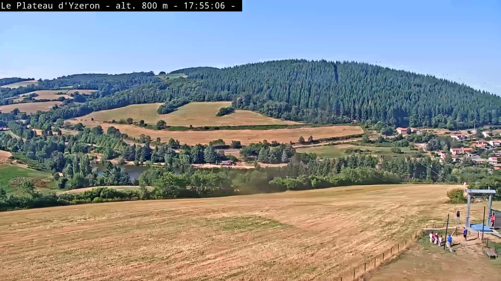 Yzeron Adventure,  Plateau d'Yzeron Live Cam - Lyon, Rhone, Auvergne-Rhone-Alpes, france