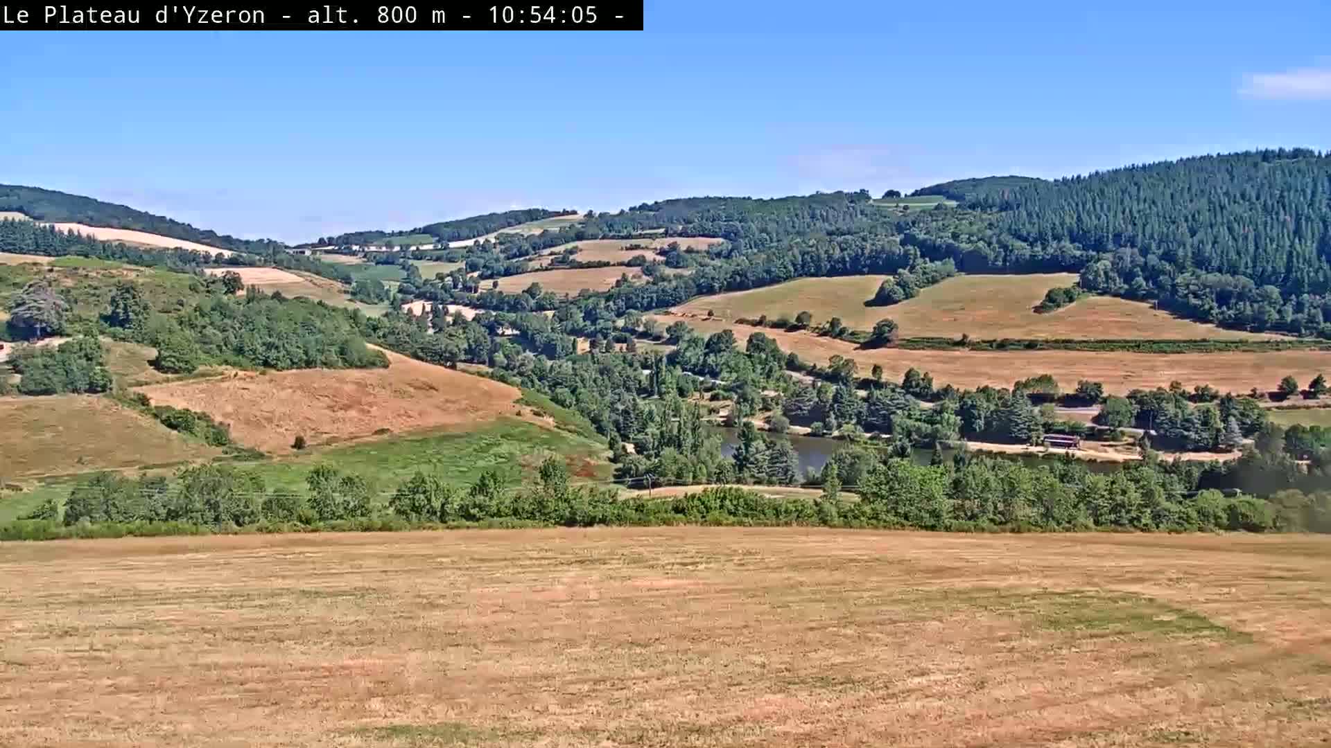 Yzeron Adventure,  Plateau d'Yzeron Live Cam - Lyon, Rhone, Auvergne-Rhone-Alpes, france