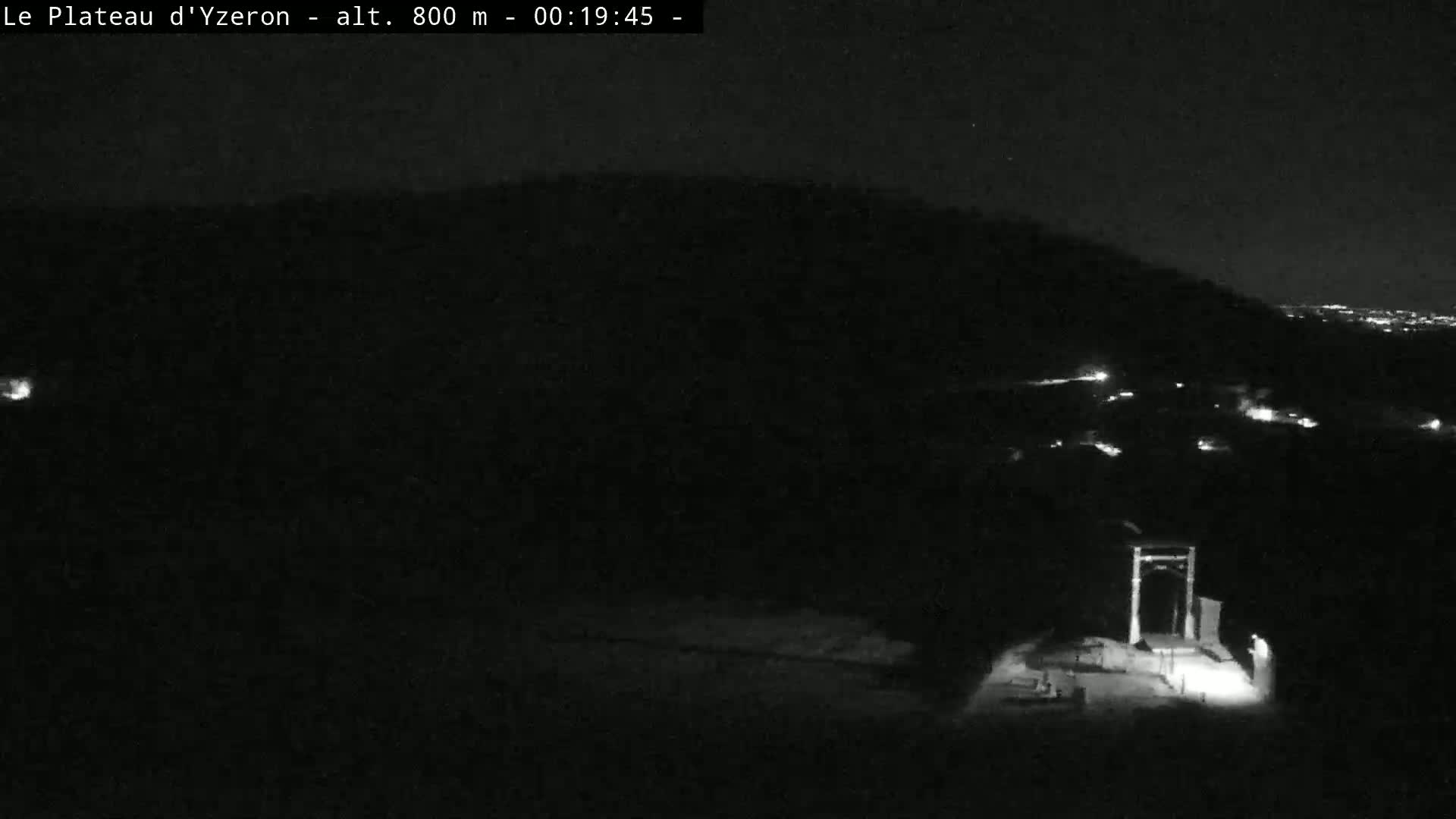 Yzeron Adventure,  Plateau d'Yzeron Live Cam - Lyon, Rhone, Auvergne-Rhone-Alpes, france