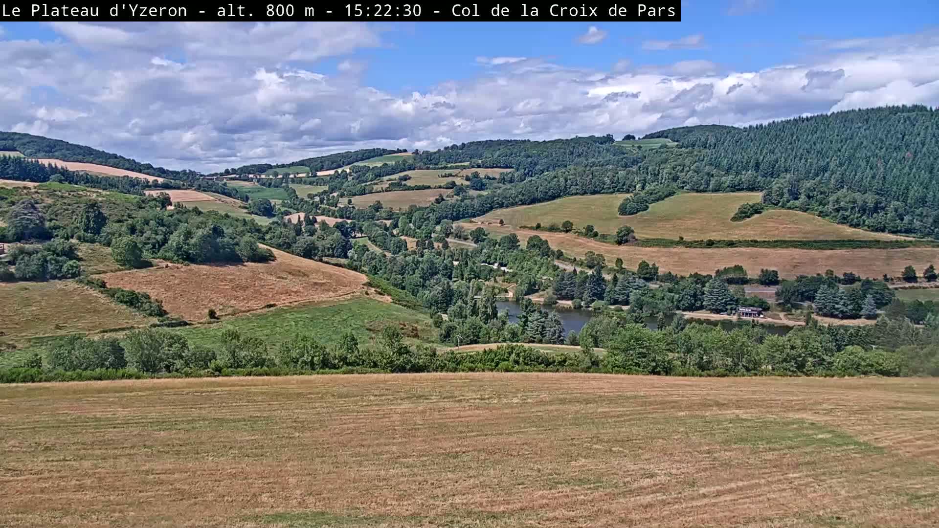 Yzeron Adventure,  Plateau d'Yzeron Live Cam - Lyon, Rhone, Auvergne-Rhone-Alpes, france