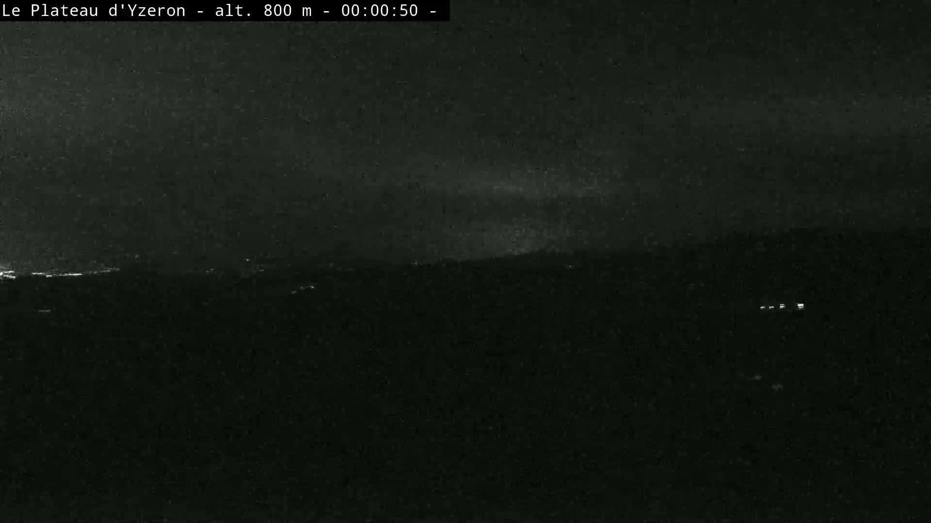Yzeron Adventure,  Plateau d'Yzeron Live Cam - Lyon, Rhone, Auvergne-Rhone-Alpes, france