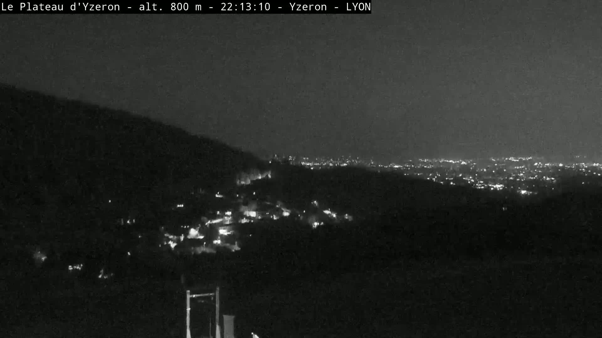 Yzeron Adventure,  Plateau d'Yzeron Live Cam - Lyon, Rhone, Auvergne-Rhone-Alpes, france