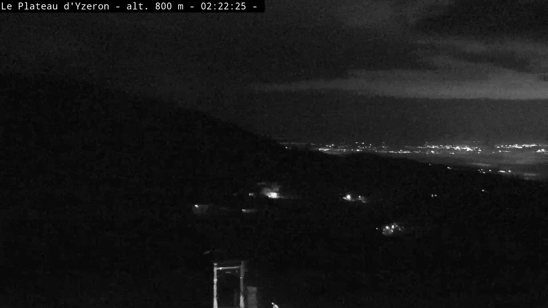 Yzeron Adventure,  Plateau d'Yzeron Live Cam - Lyon, Rhone, Auvergne-Rhone-Alpes, france