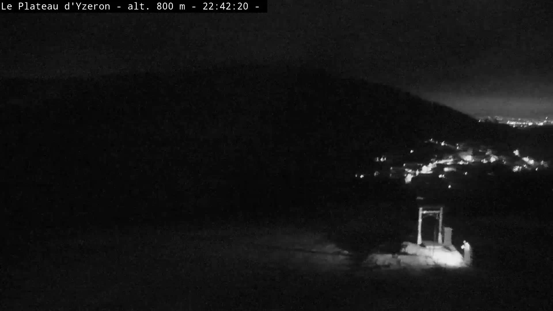 Yzeron Adventure,  Plateau d'Yzeron Live Cam - Lyon, Rhone, Auvergne-Rhone-Alpes, france