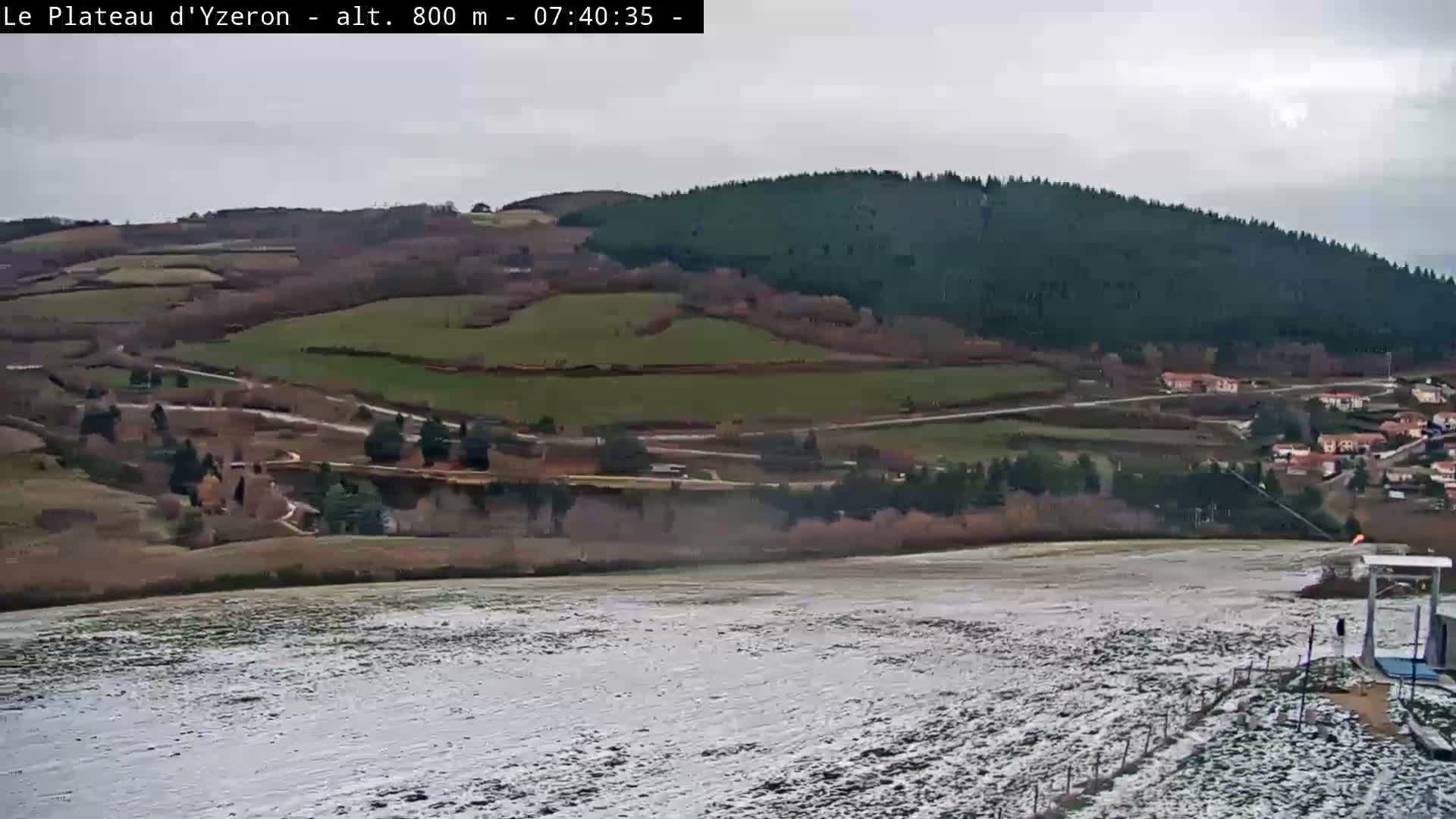 Yzeron Adventure,  Plateau d'Yzeron Live Cam - Lyon, Rhone, Auvergne-Rhone-Alpes, france