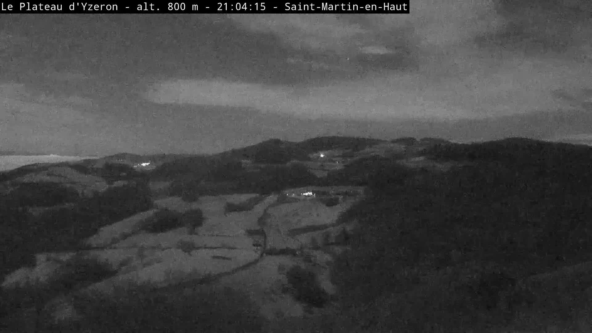 Yzeron Adventure,  Plateau d'Yzeron Live Cam - Lyon, Rhone, Auvergne-Rhone-Alpes, france
