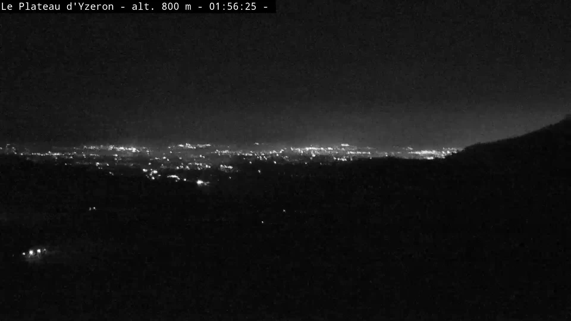 Yzeron Adventure,  Plateau d'Yzeron Live Cam - Lyon, Rhone, Auvergne-Rhone-Alpes, france