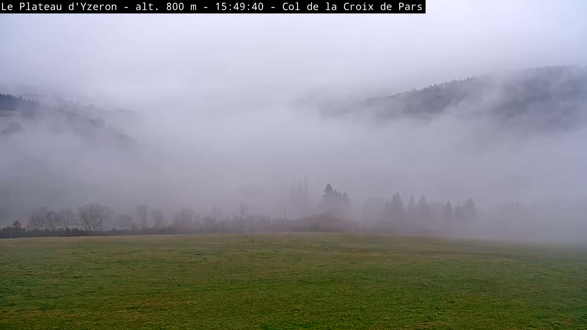 Yzeron Adventure,  Plateau d'Yzeron Live Cam - Lyon, Rhone, Auvergne-Rhone-Alpes, france