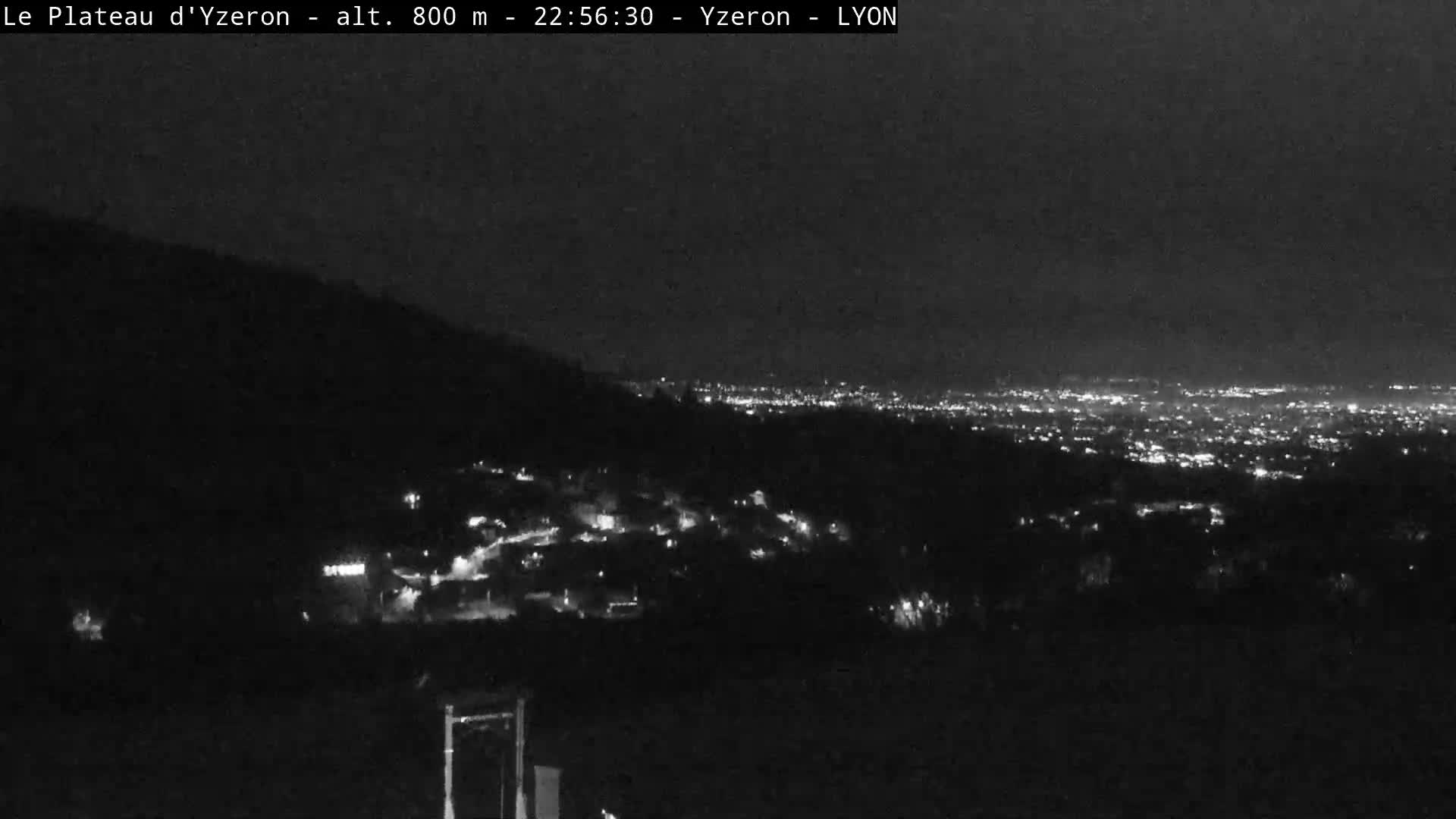 Yzeron Adventure,  Plateau d'Yzeron Live Cam - Lyon, Rhone, Auvergne-Rhone-Alpes, france