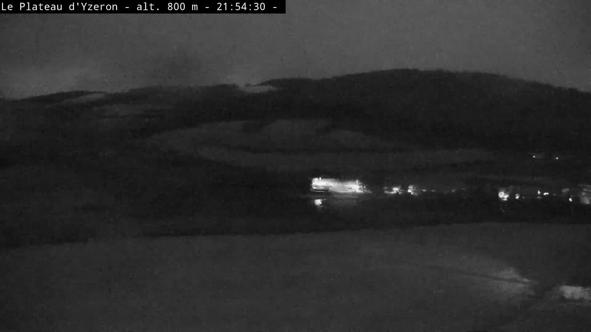 Yzeron Adventure,  Plateau d'Yzeron Live Cam - Lyon, Rhone, Auvergne-Rhone-Alpes, france