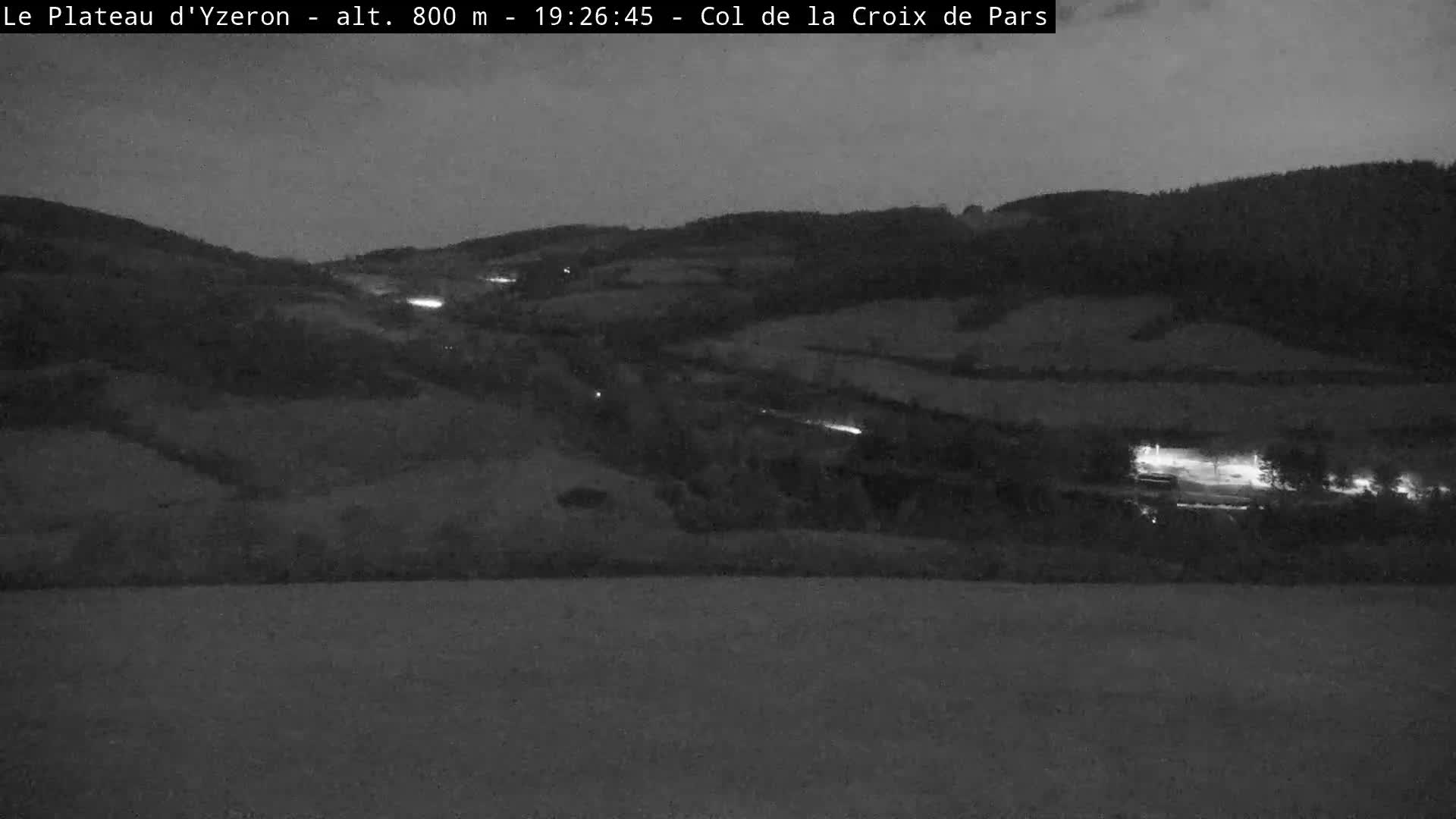 Yzeron Adventure,  Plateau d'Yzeron Live Cam - Lyon, Rhone, Auvergne-Rhone-Alpes, france