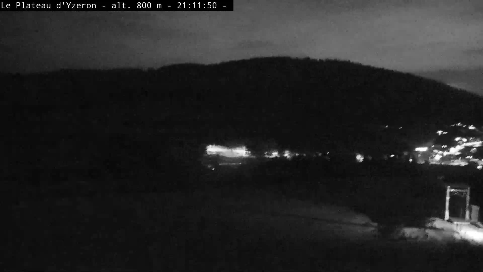 Yzeron Adventure,  Plateau d'Yzeron Live Cam - Lyon, Rhone, Auvergne-Rhone-Alpes, france