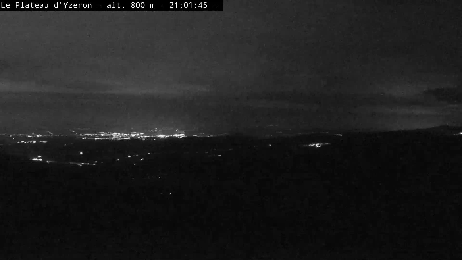 Yzeron Adventure,  Plateau d'Yzeron Live Cam - Lyon, Rhone, Auvergne-Rhone-Alpes, france