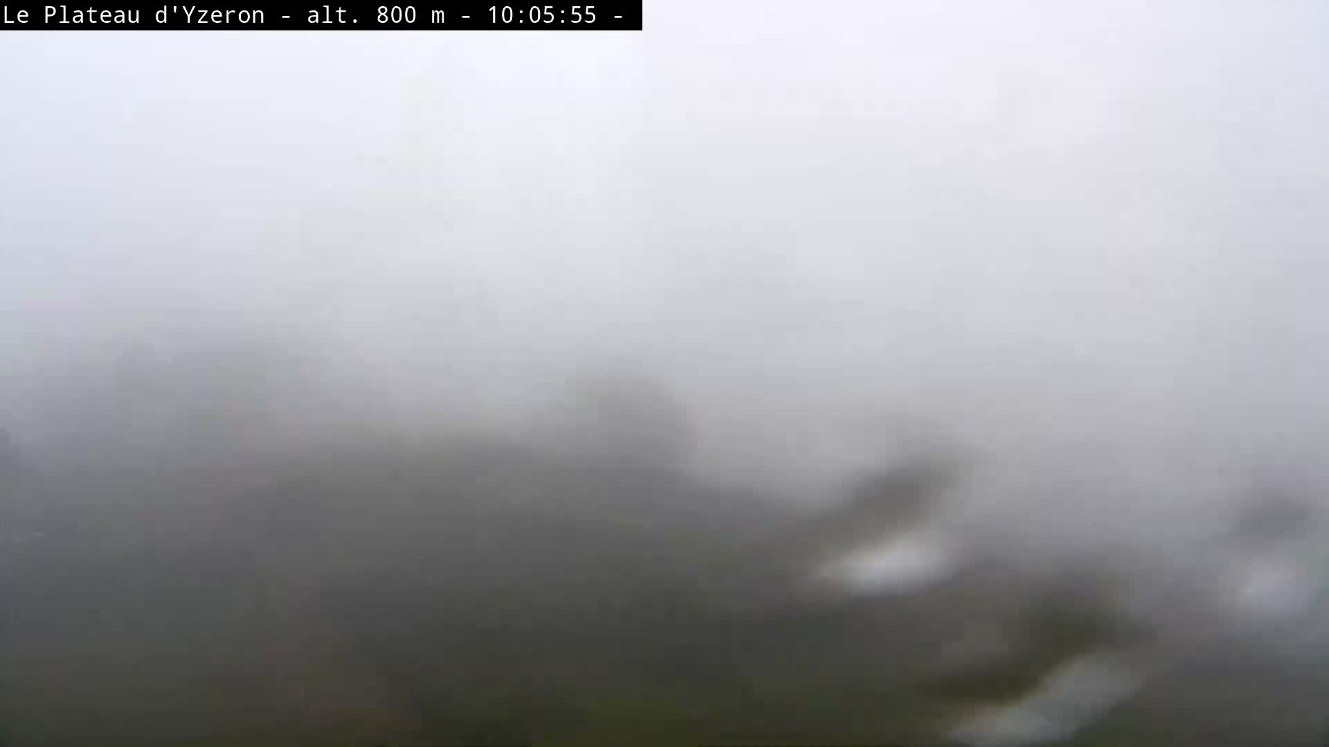 Yzeron Adventure,  Plateau d'Yzeron Live Cam - Lyon, Rhone, Auvergne-Rhone-Alpes, france